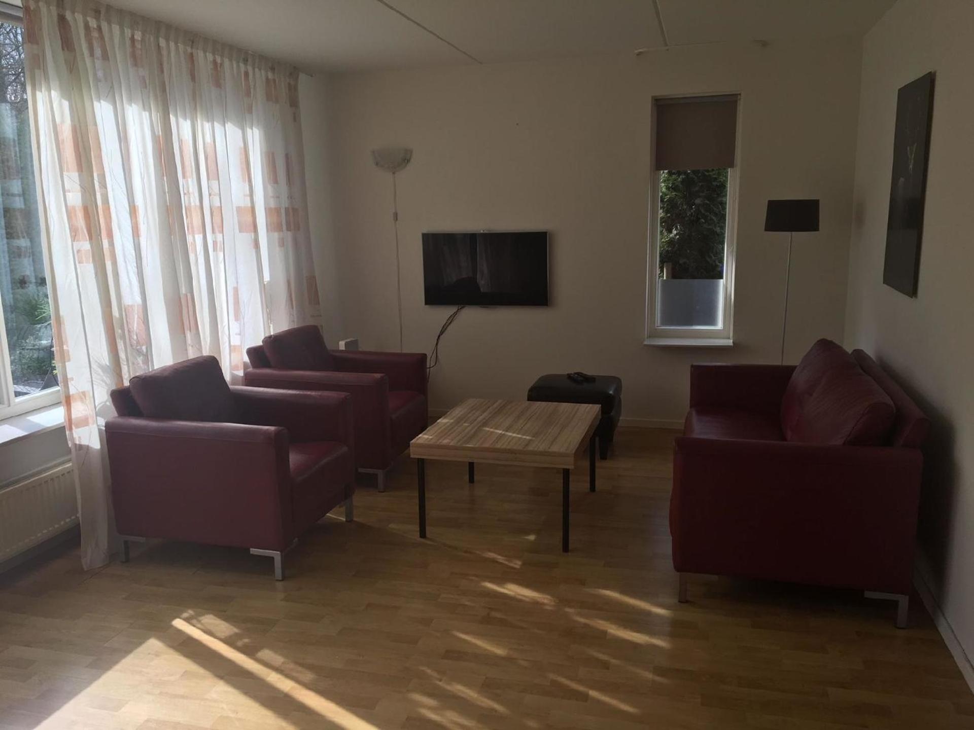 Photo 6
