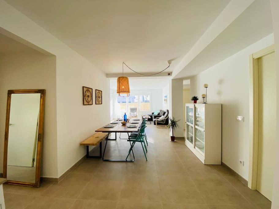 APARTAMENTOS AQUARIUM 100 m2 NEXT TO THE BEACH view 4