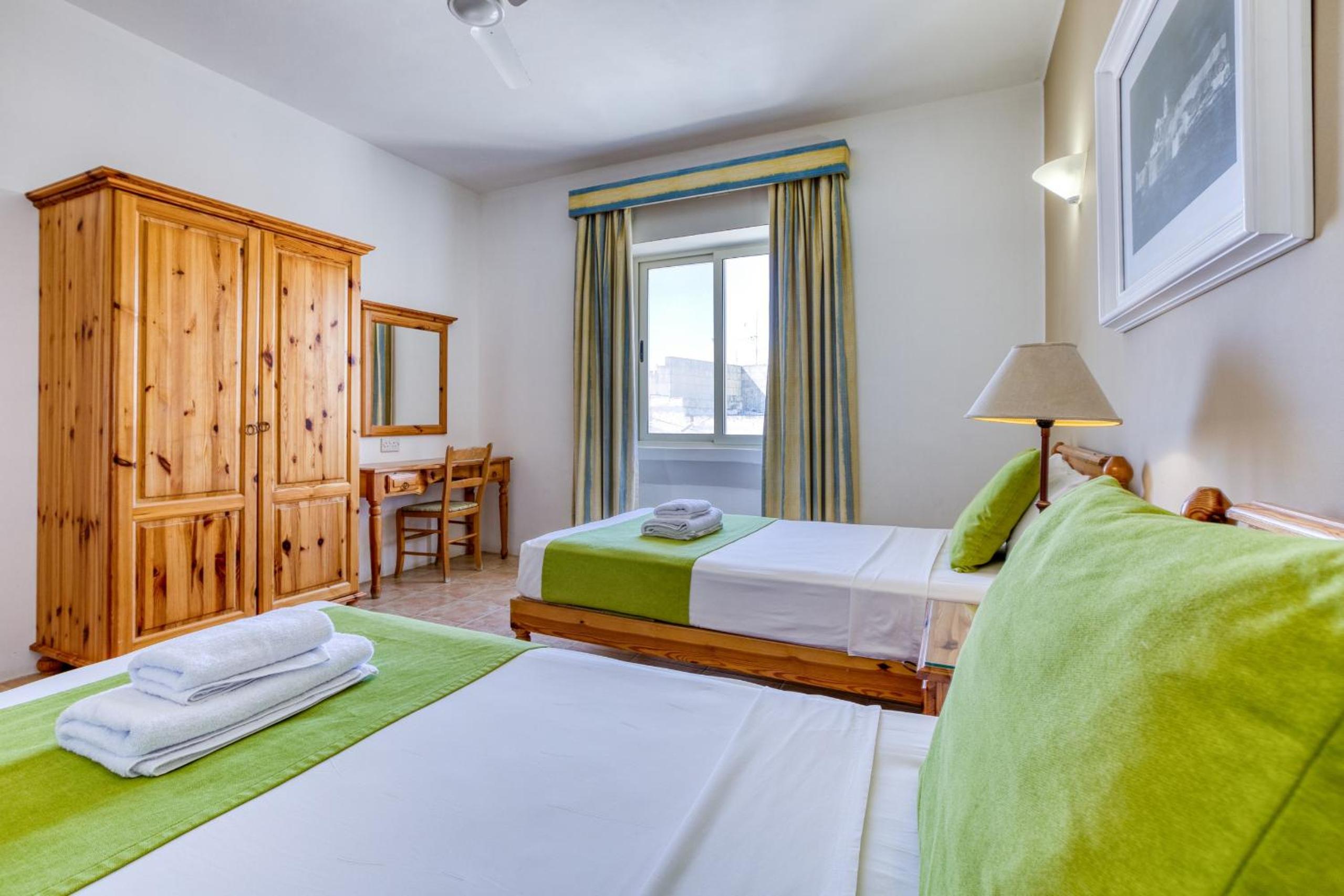 Ta Frenc Apartments