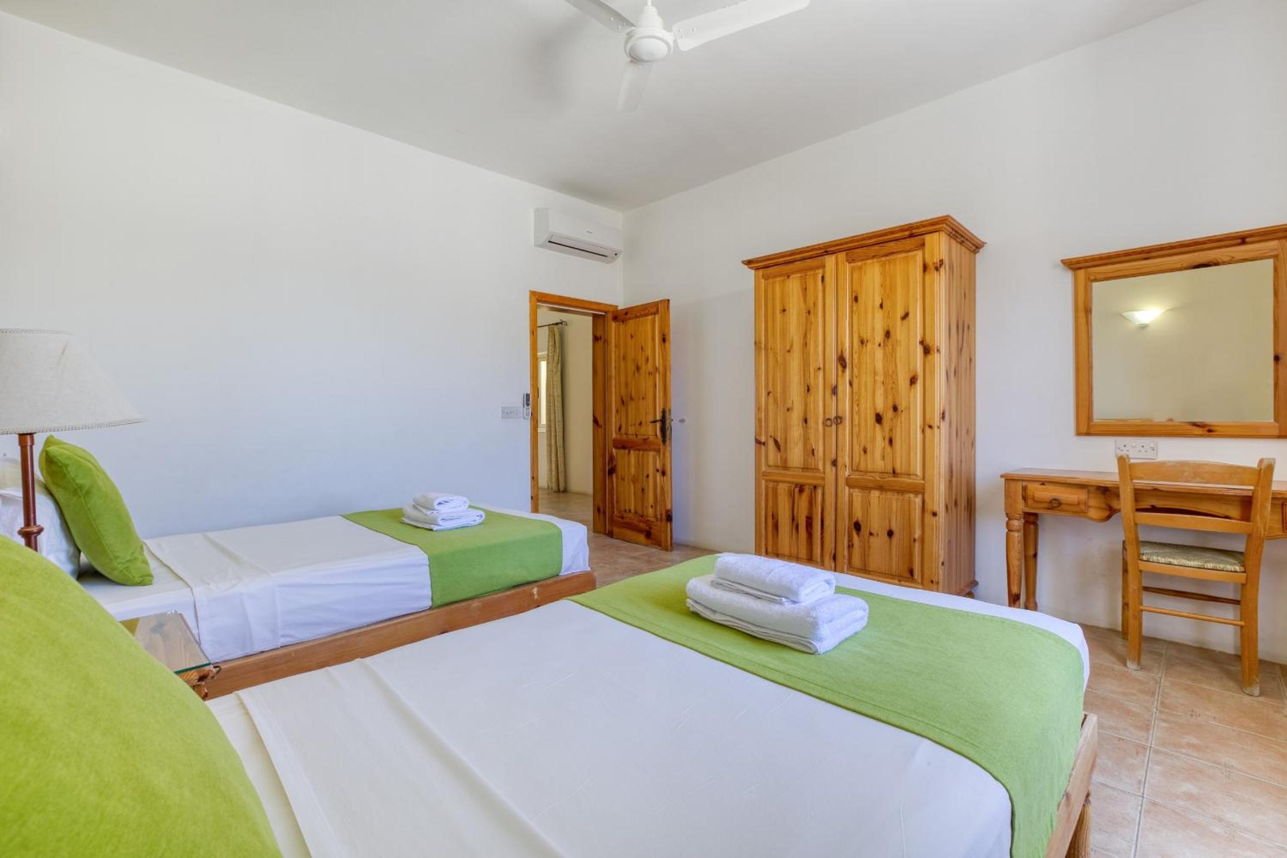 Ta Frenc Apartments