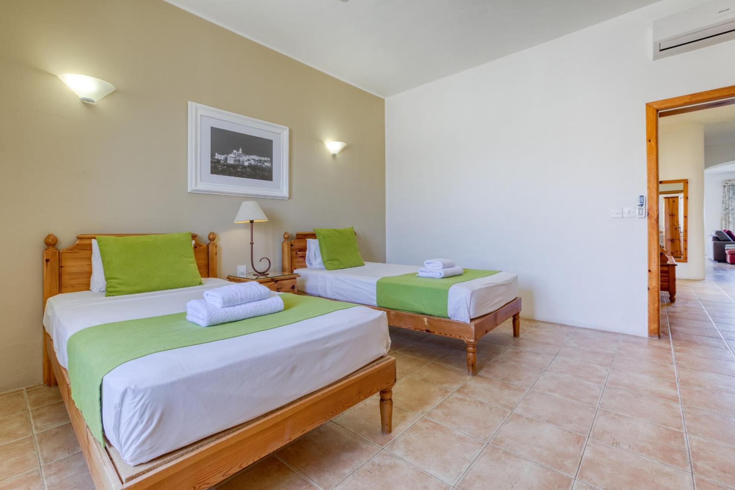 Ta Frenc Apartments