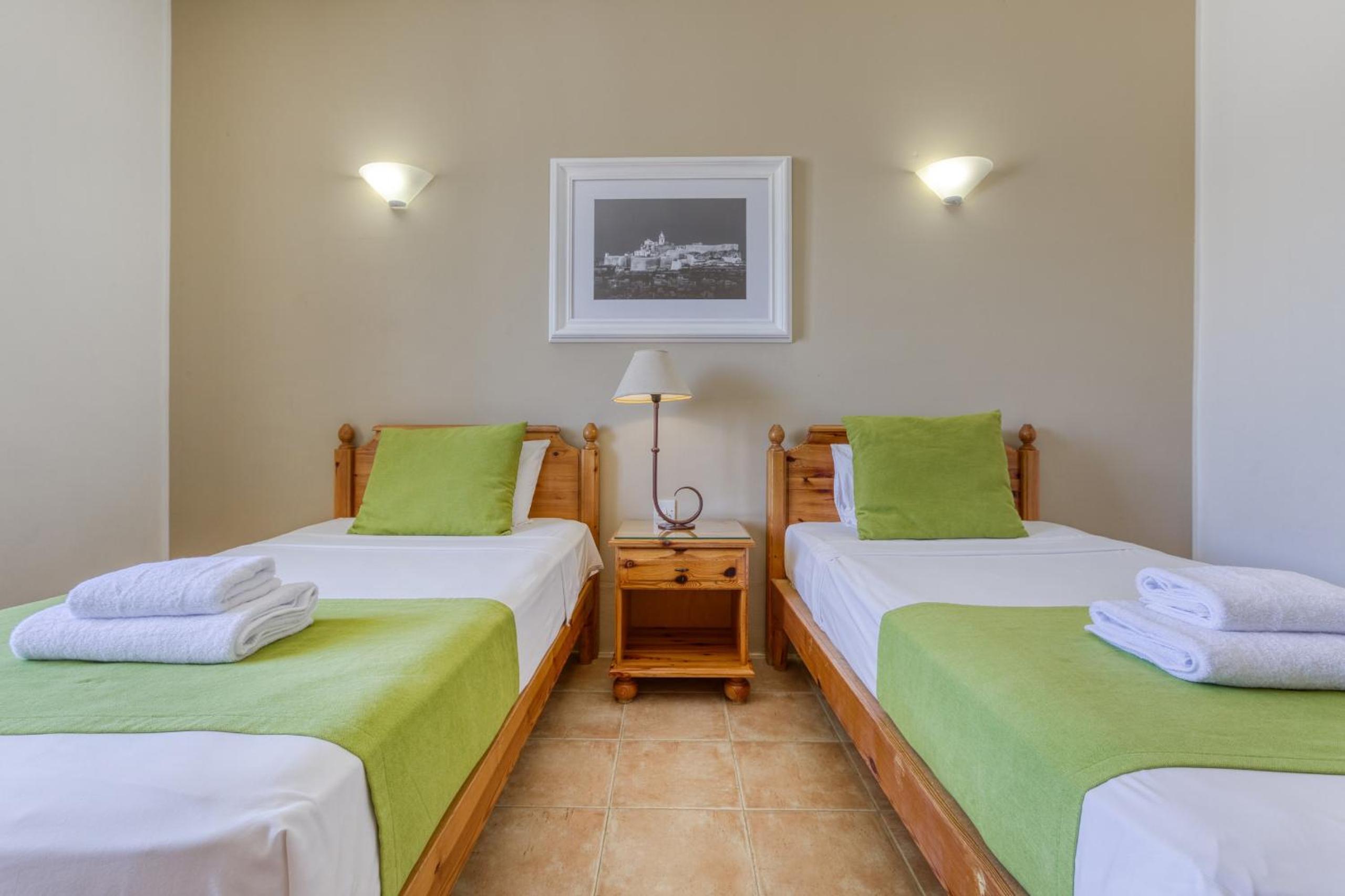 Ta Frenc Apartments