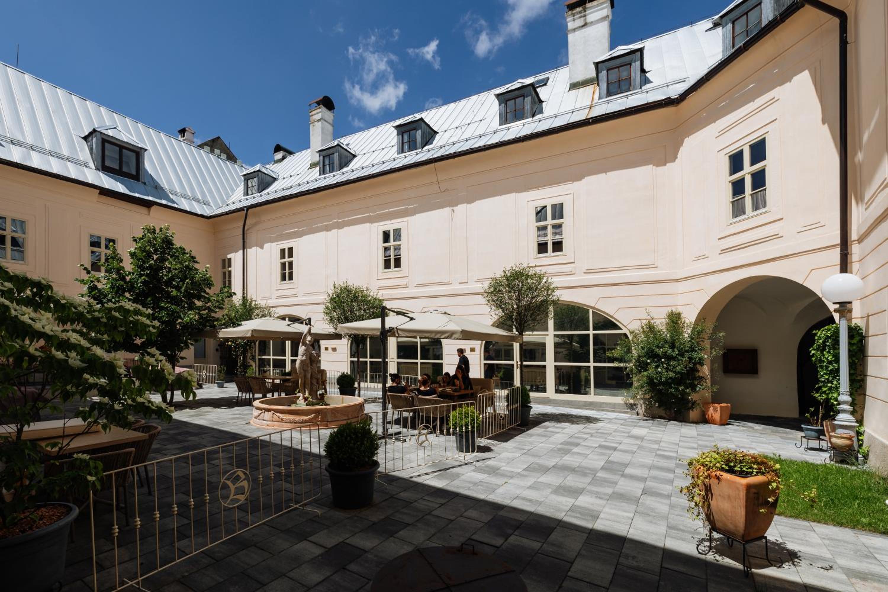 Opera dArte apartman