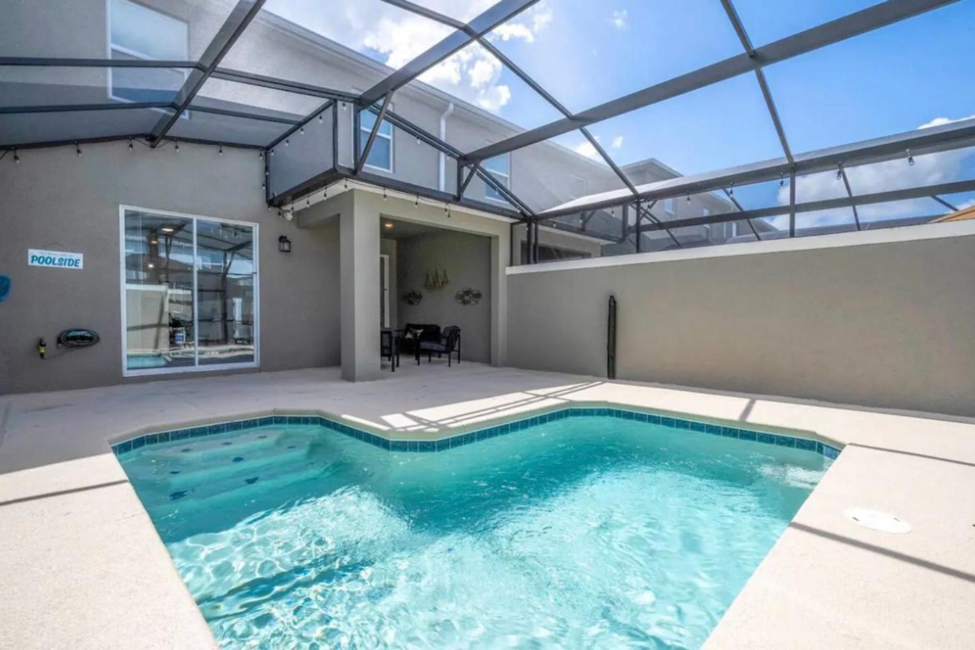 Condominium villas near Disney Orlando Florida