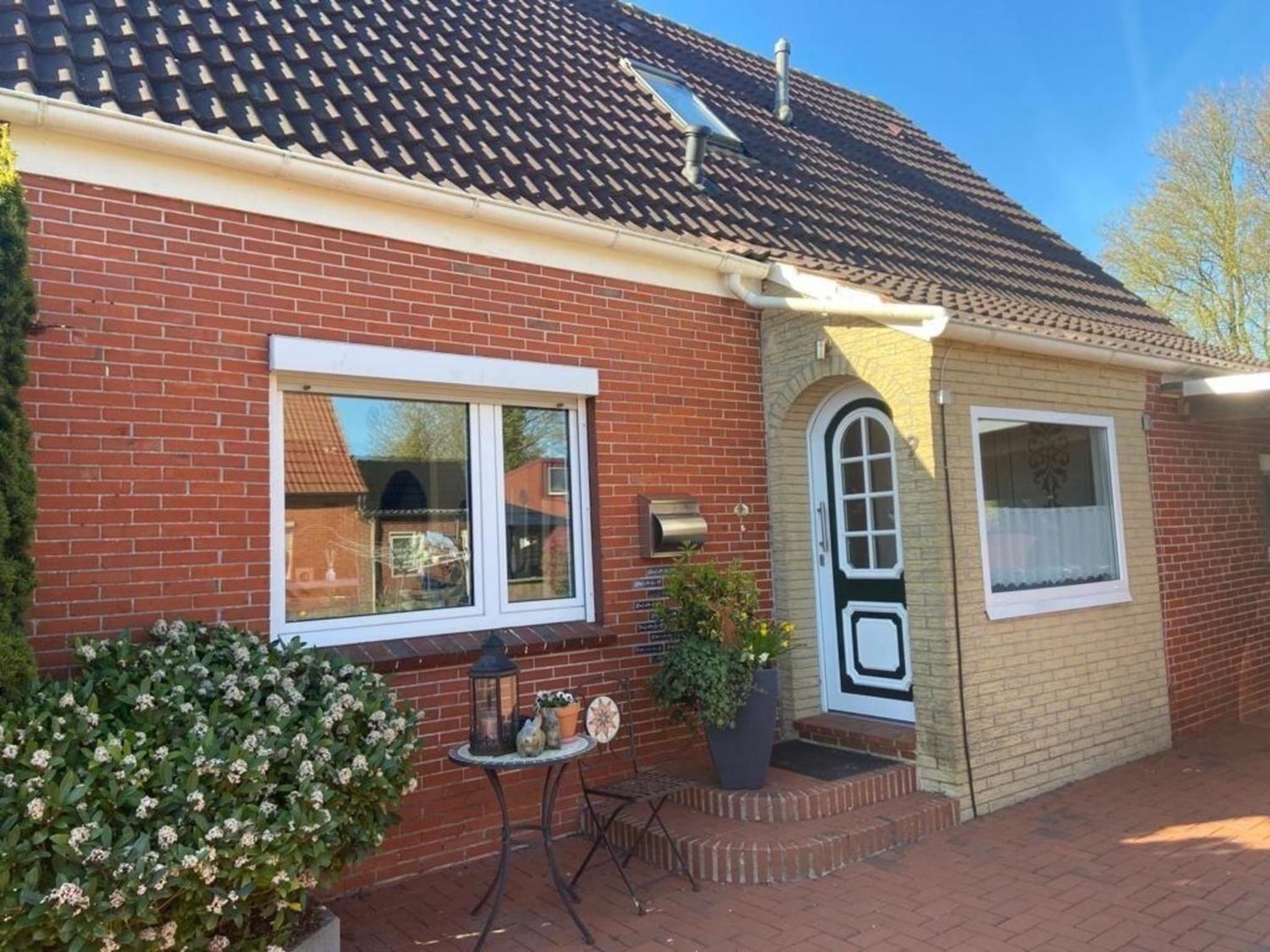 Nette Wohnung in Großheide mit Großem Whirlpool