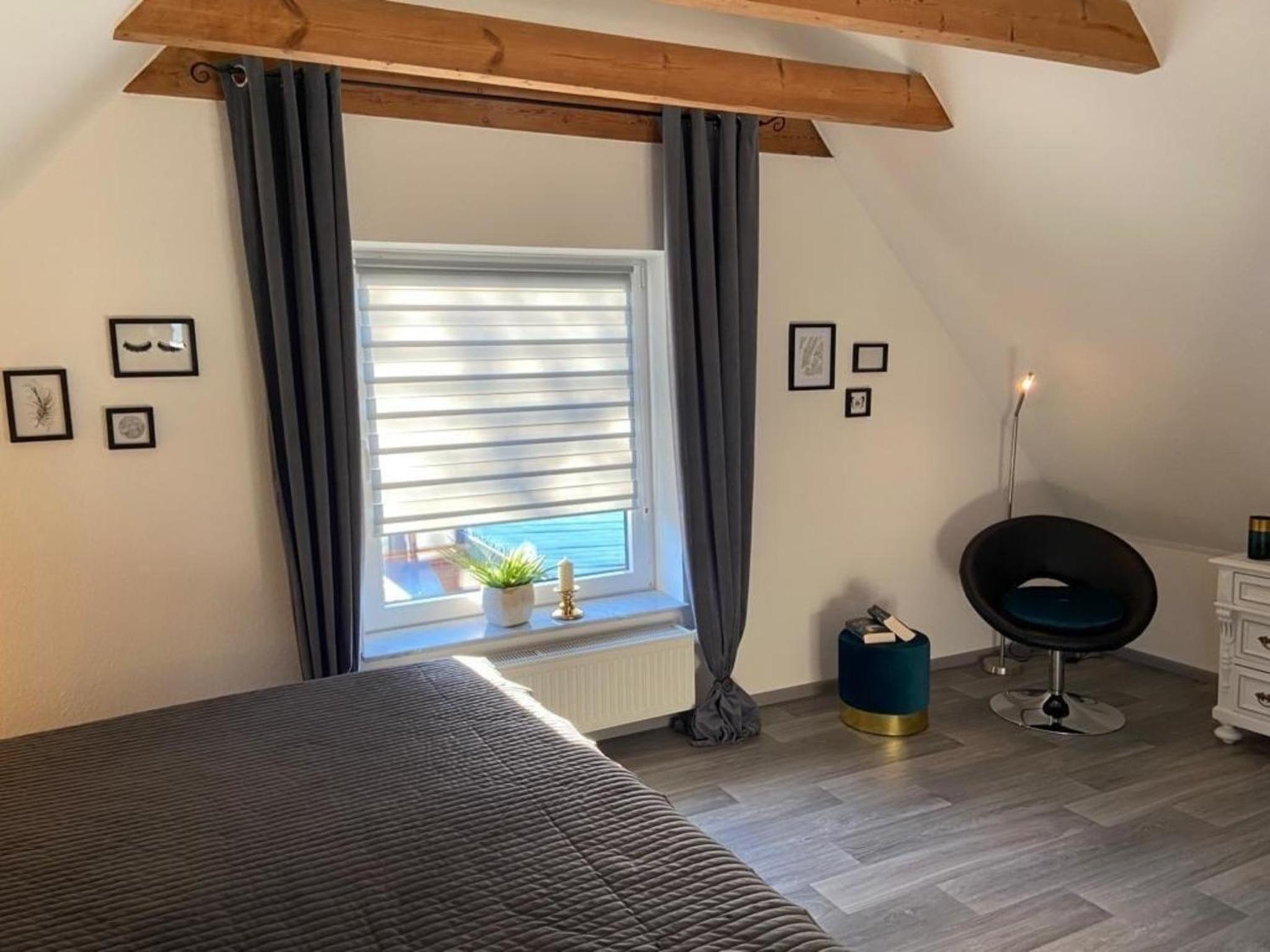 Nette Wohnung in Großheide mit Großem Whirlpool