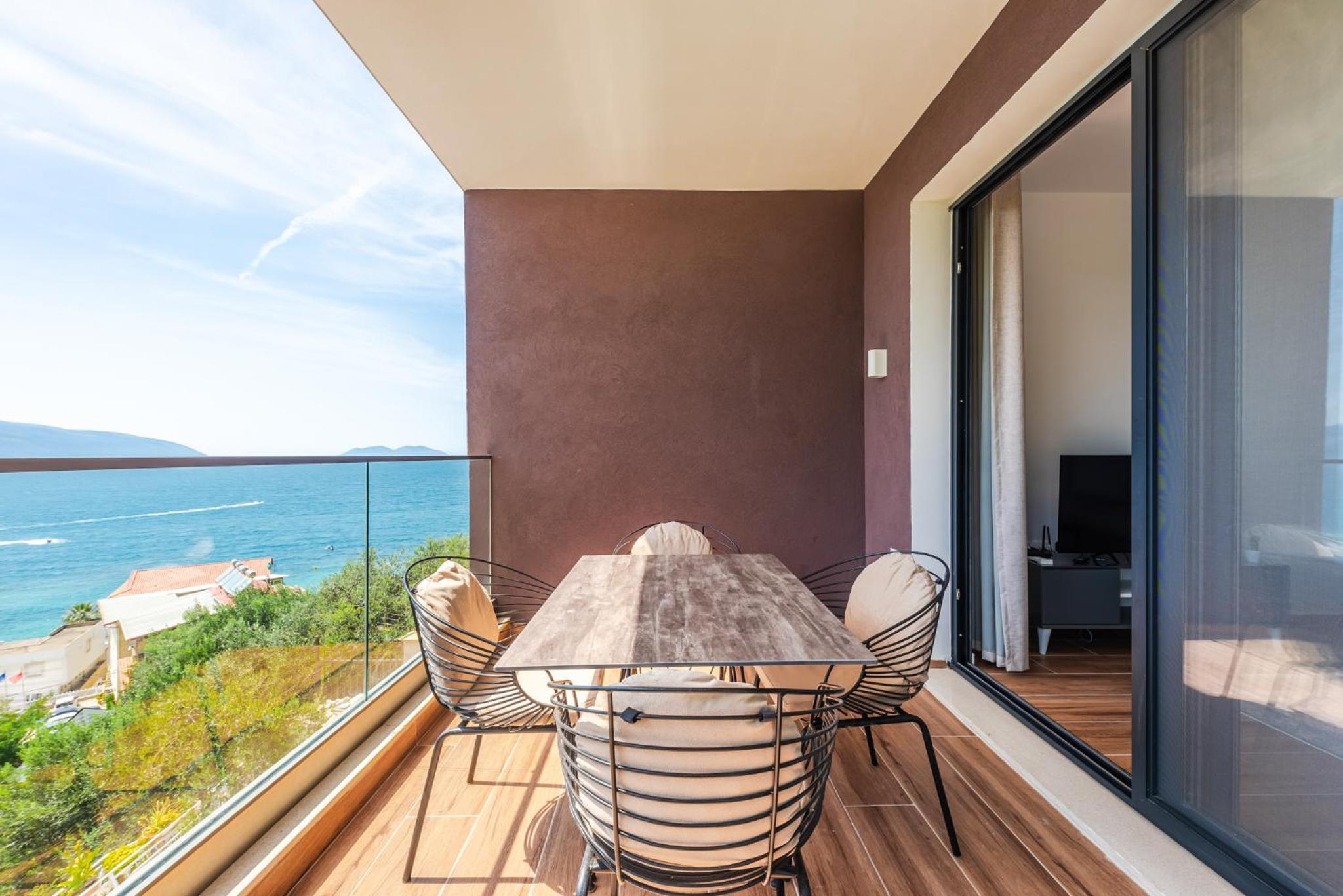 Casa Mare by PikHost