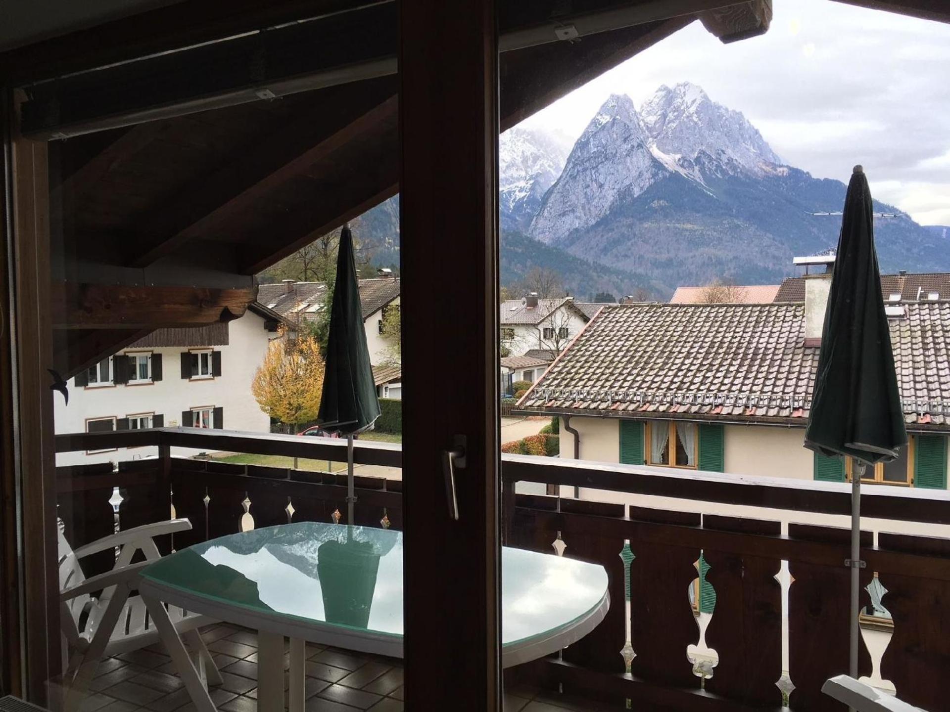 Wohnung in Garmisch-Partenkirchen mit Bergblick