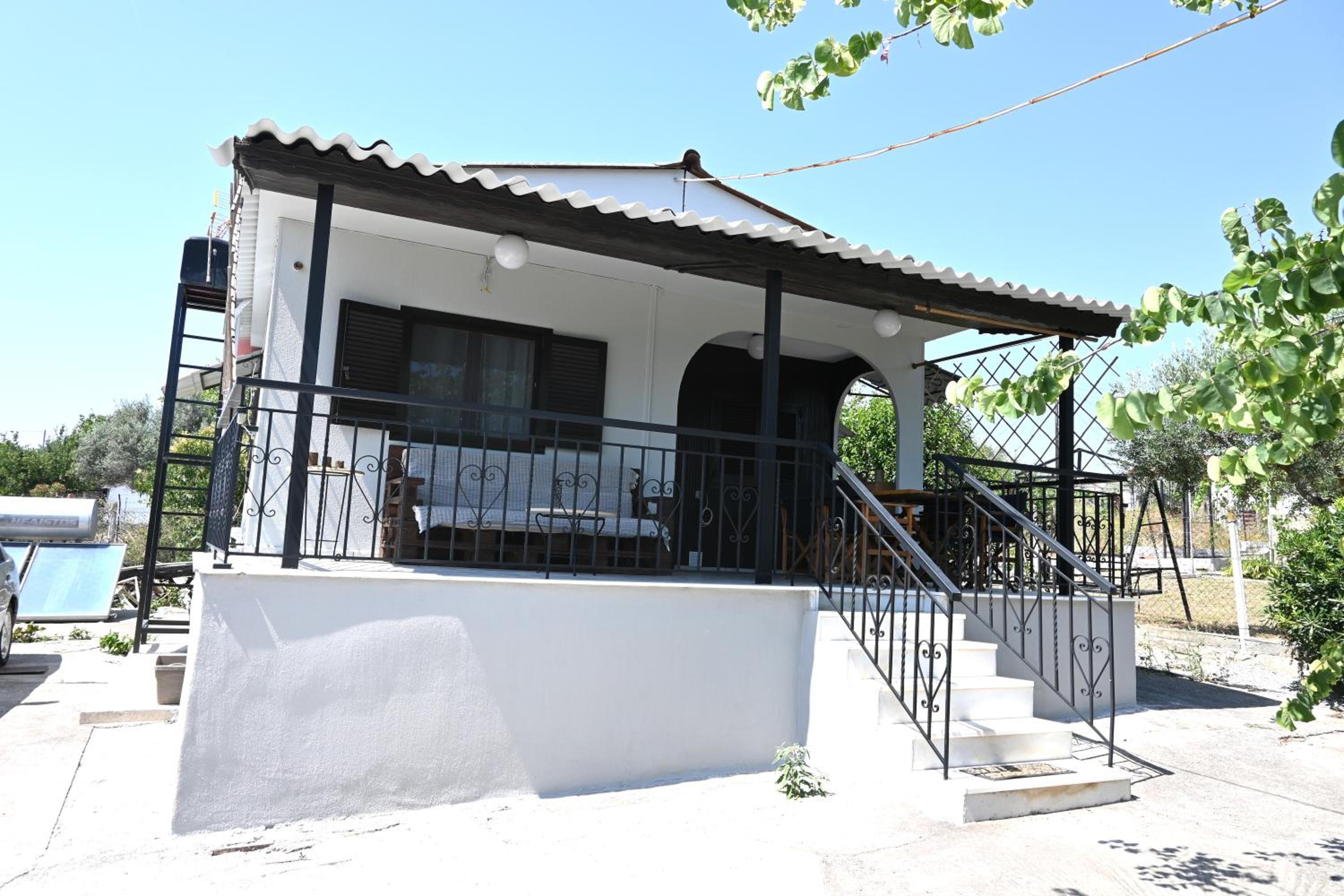 Thomas Cottage