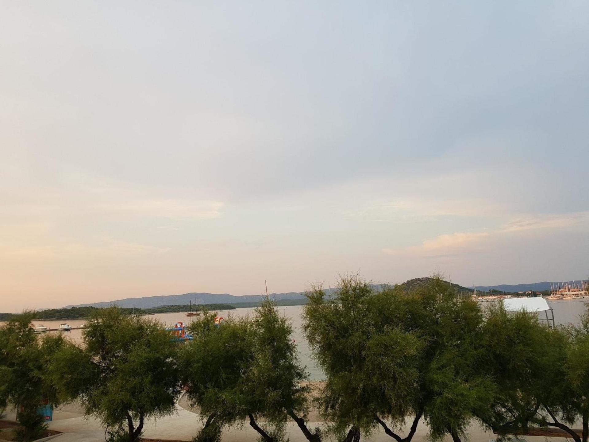 Strandappartment Ana mit Meerblick und Garten