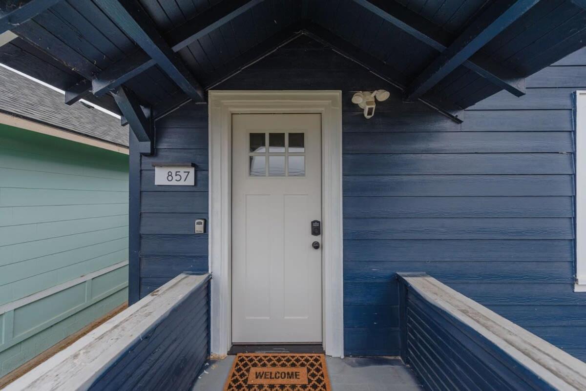 #StayInMyDistrict Coos Bay Indigo Cottage