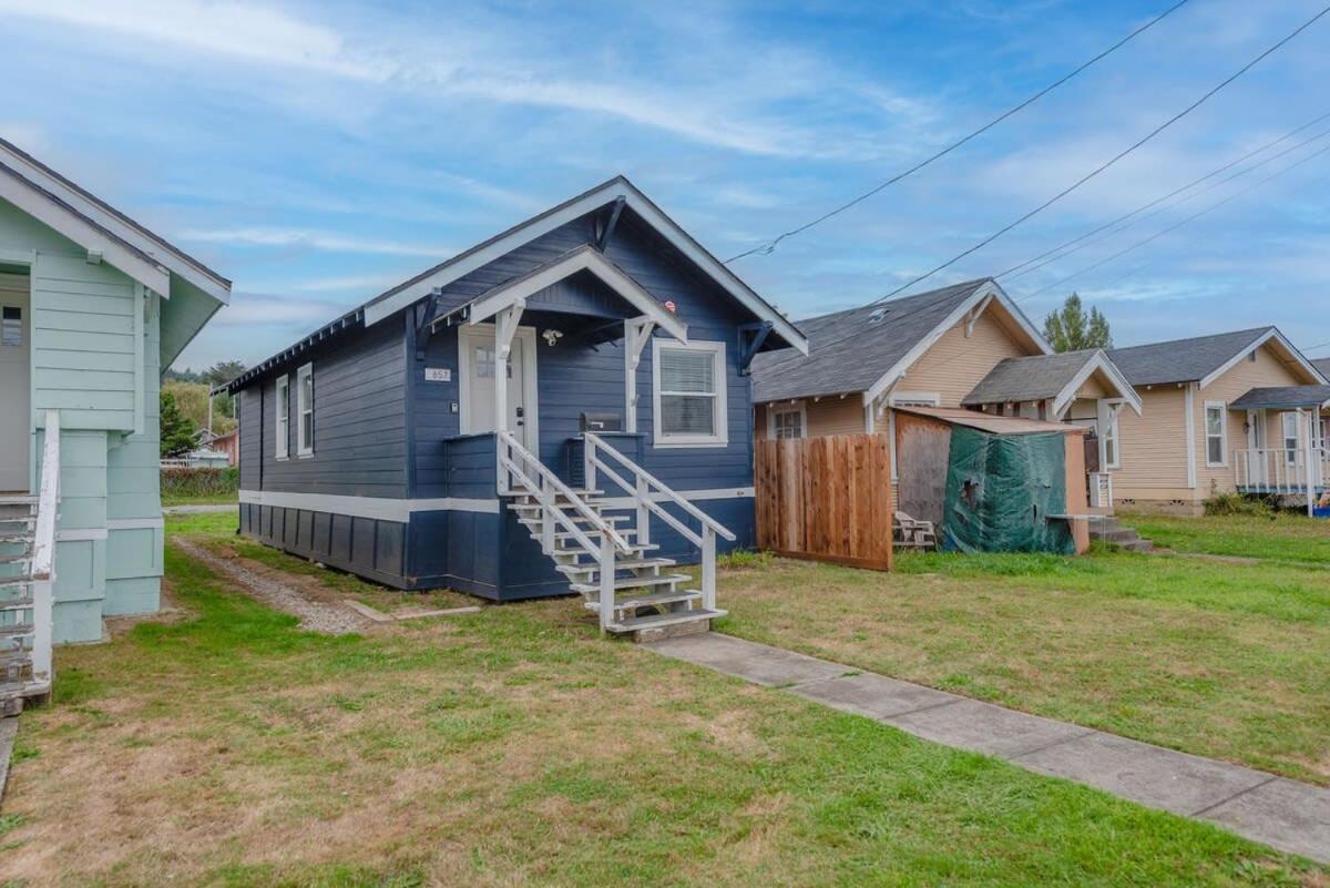 #StayInMyDistrict Coos Bay Indigo Cottage