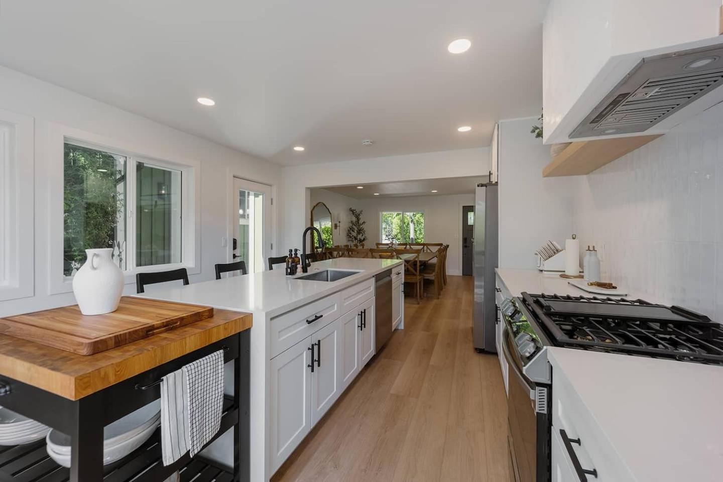 Lakefront Cottage at Lakewood