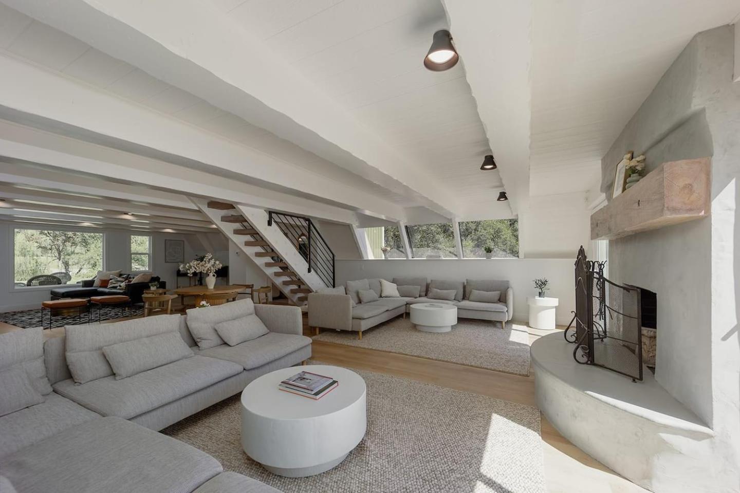 Lakefront Cottage at Lakewood