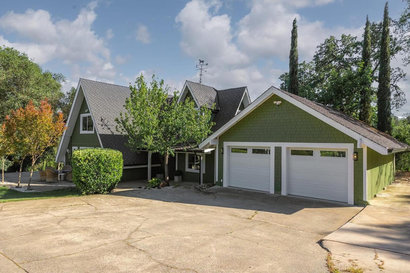 Lakefront Cottage at Lakewood