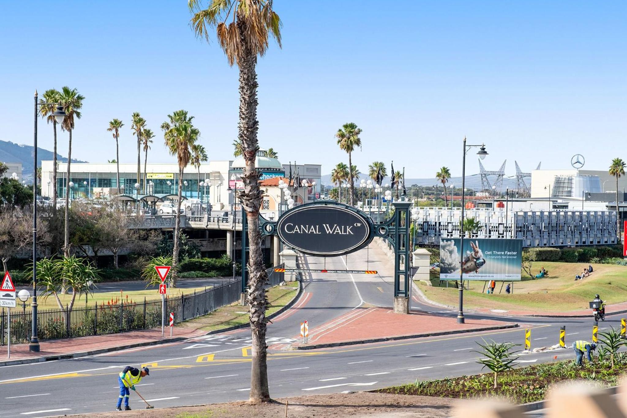 Nine Palms 325A by Host Agents view 5