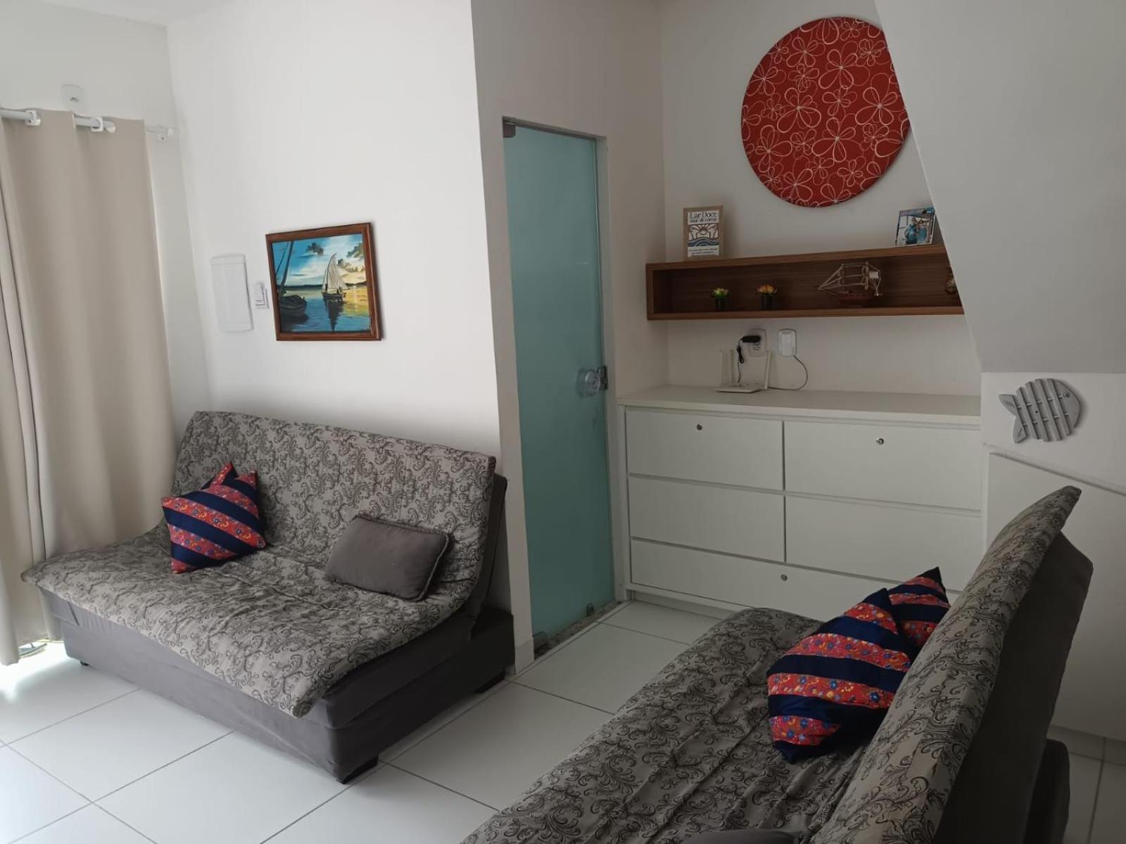 Casa para temporada 50m da praia em Condomínio 2 Suítes Ar Wi-Fi Rápida Ideal para Família
