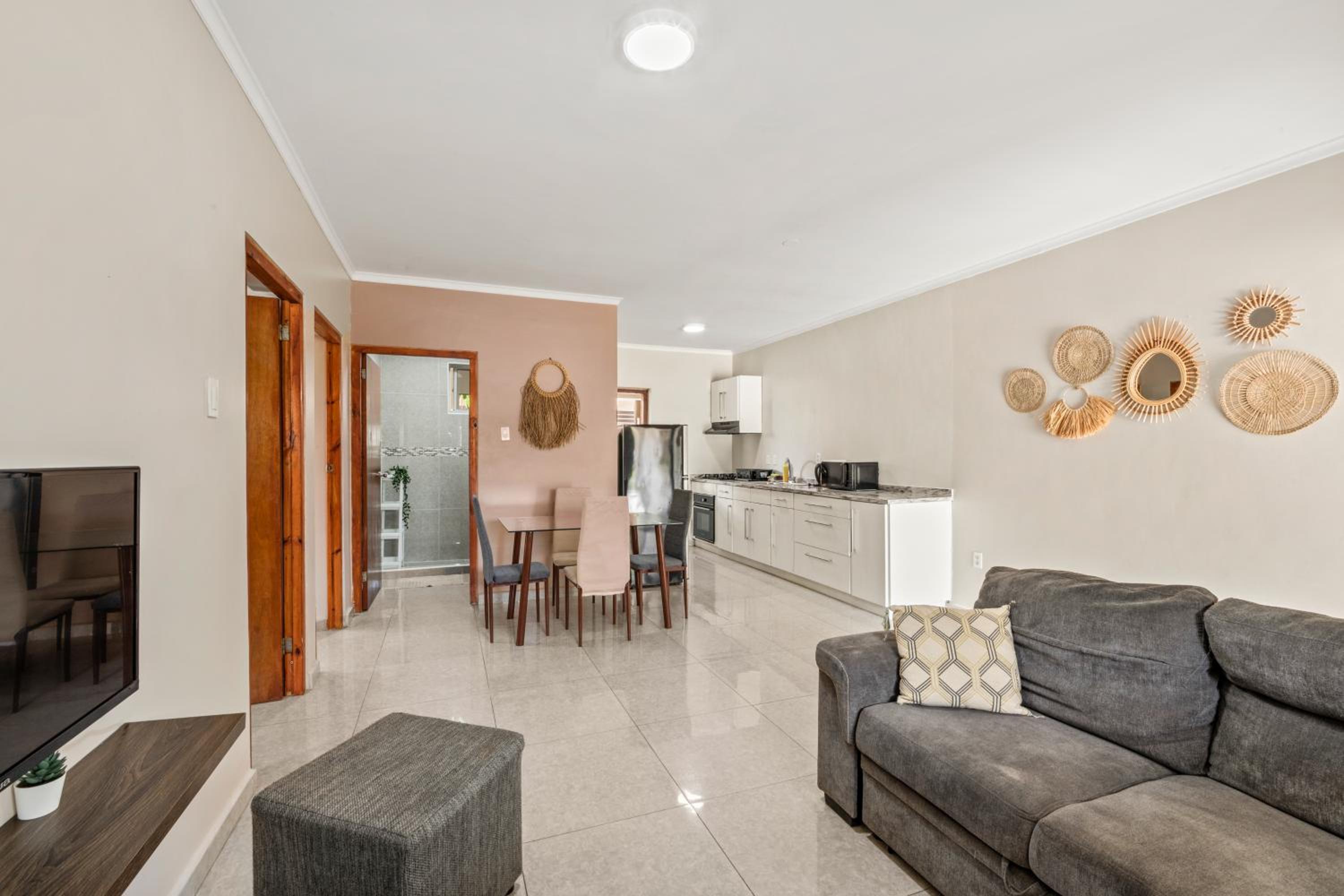 Curadise Living