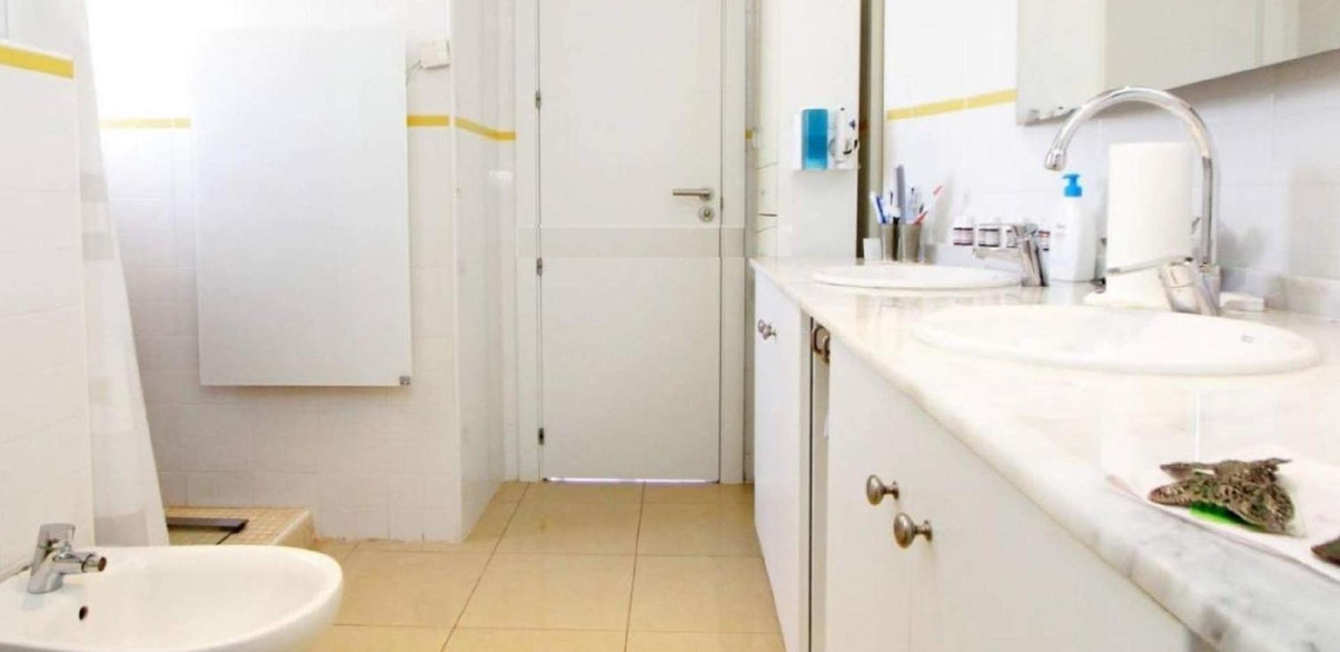 Schönes Appartement mit Grill, Pool und Terrasse