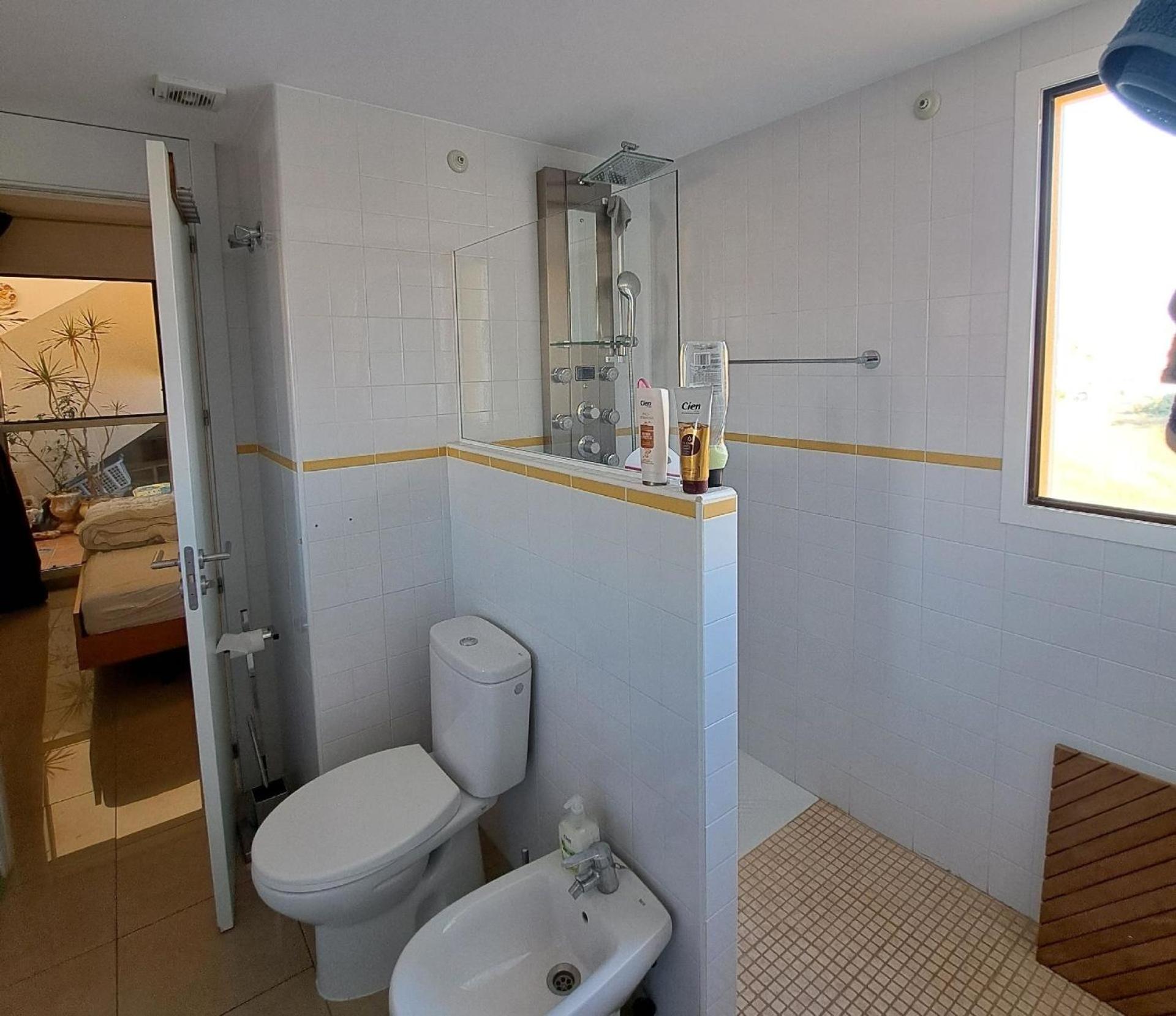 Schönes Appartement mit Grill, Pool und Terrasse