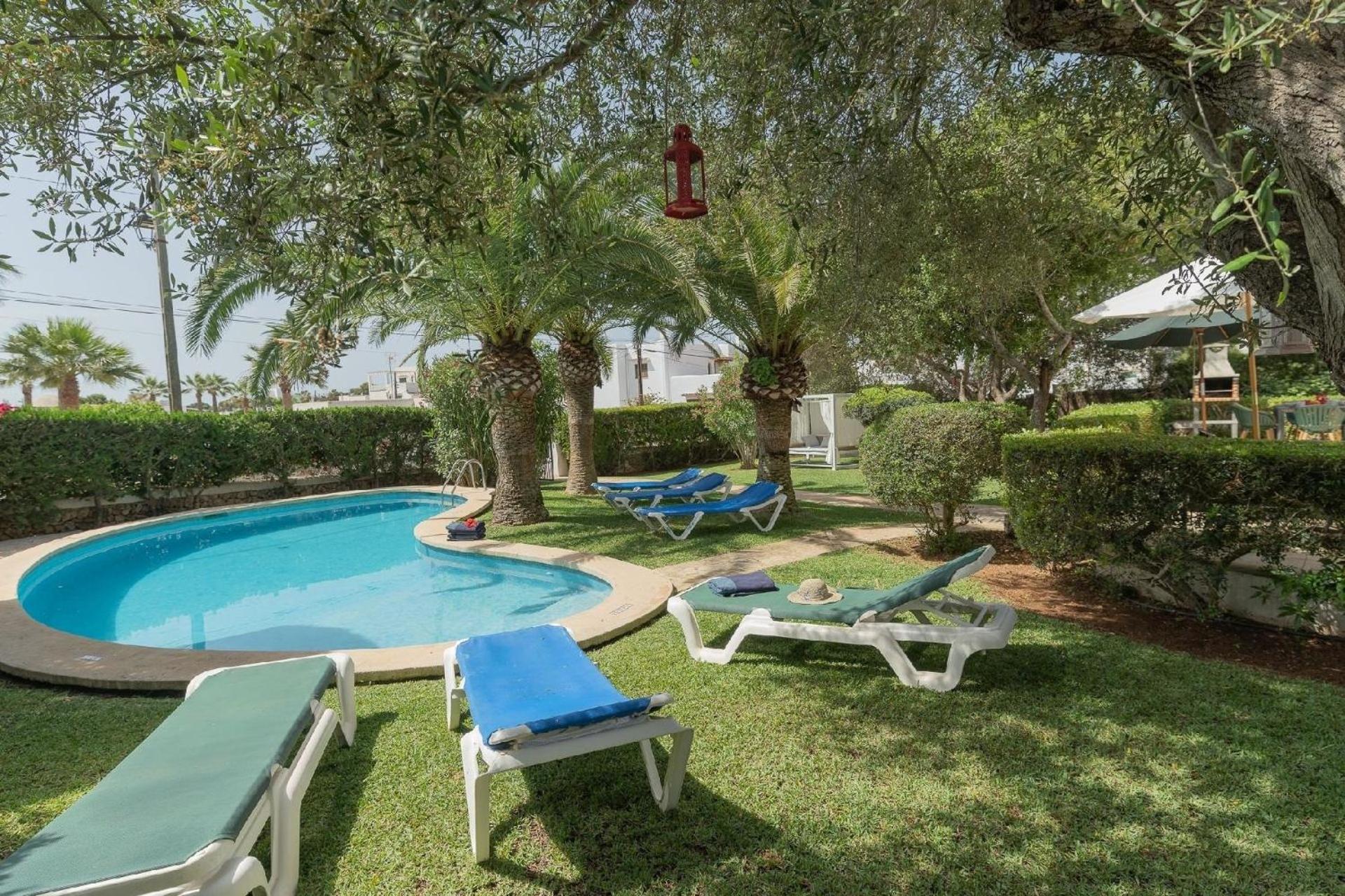 Villa mit privatem Pool, strandnah