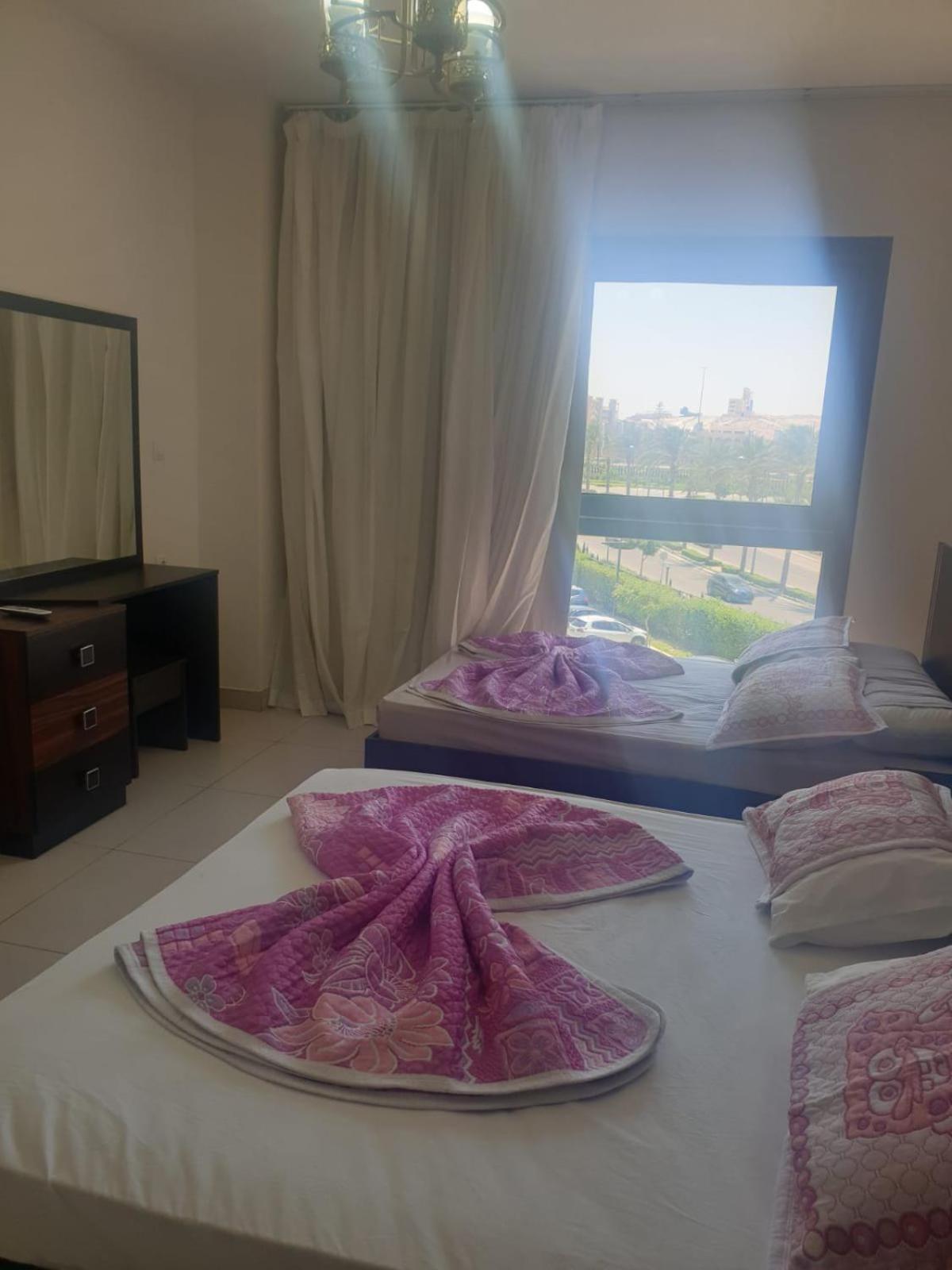 Nice 2 bedrooms apartment for rent in Marassi Marina