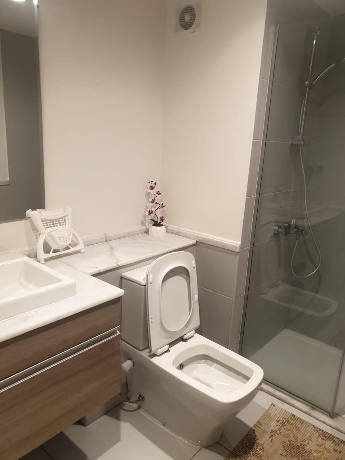 Nice 2 bedrooms apartment for rent in Marassi Marina