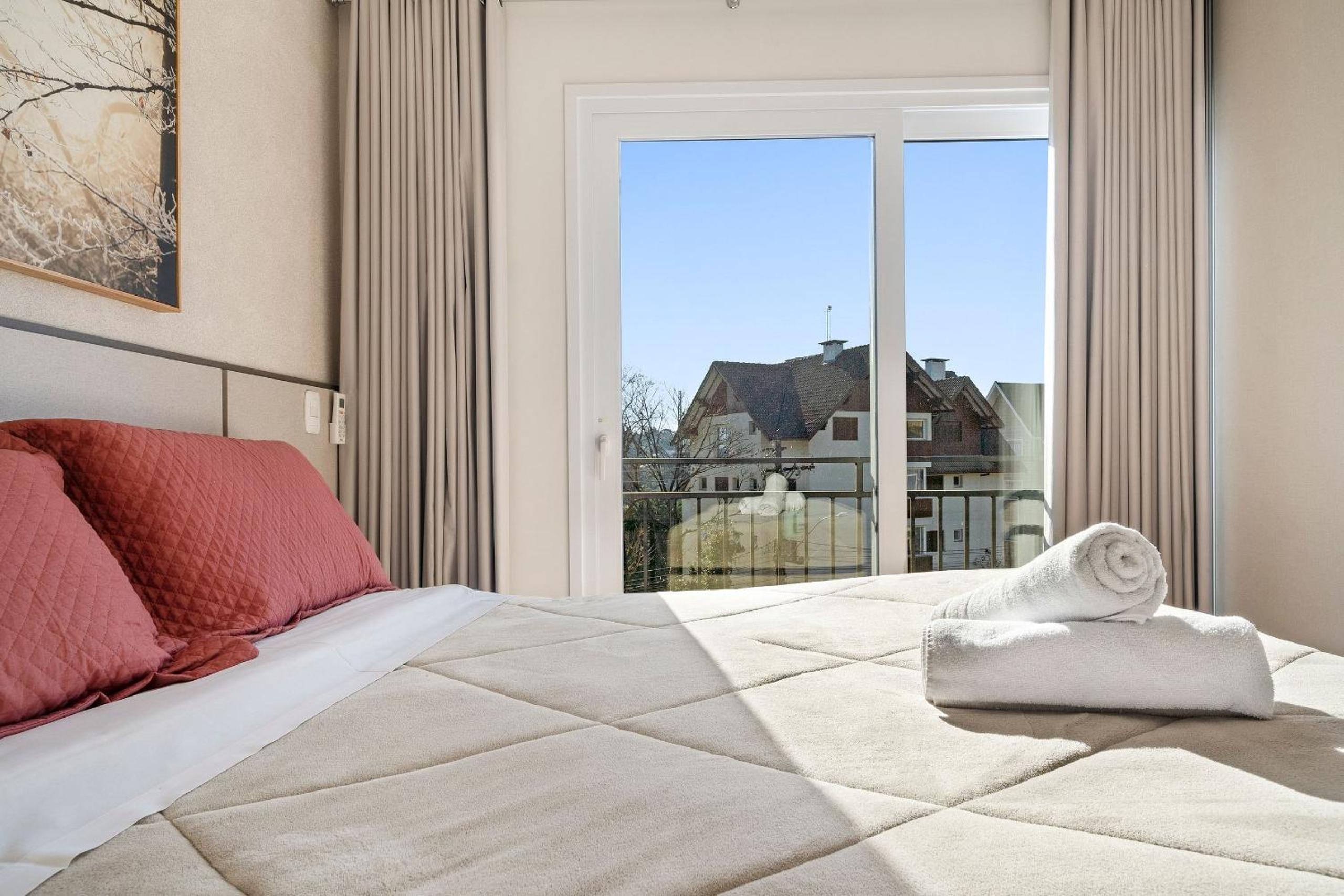 600 metros, Rua Coberta Centro Loft Gramado 202