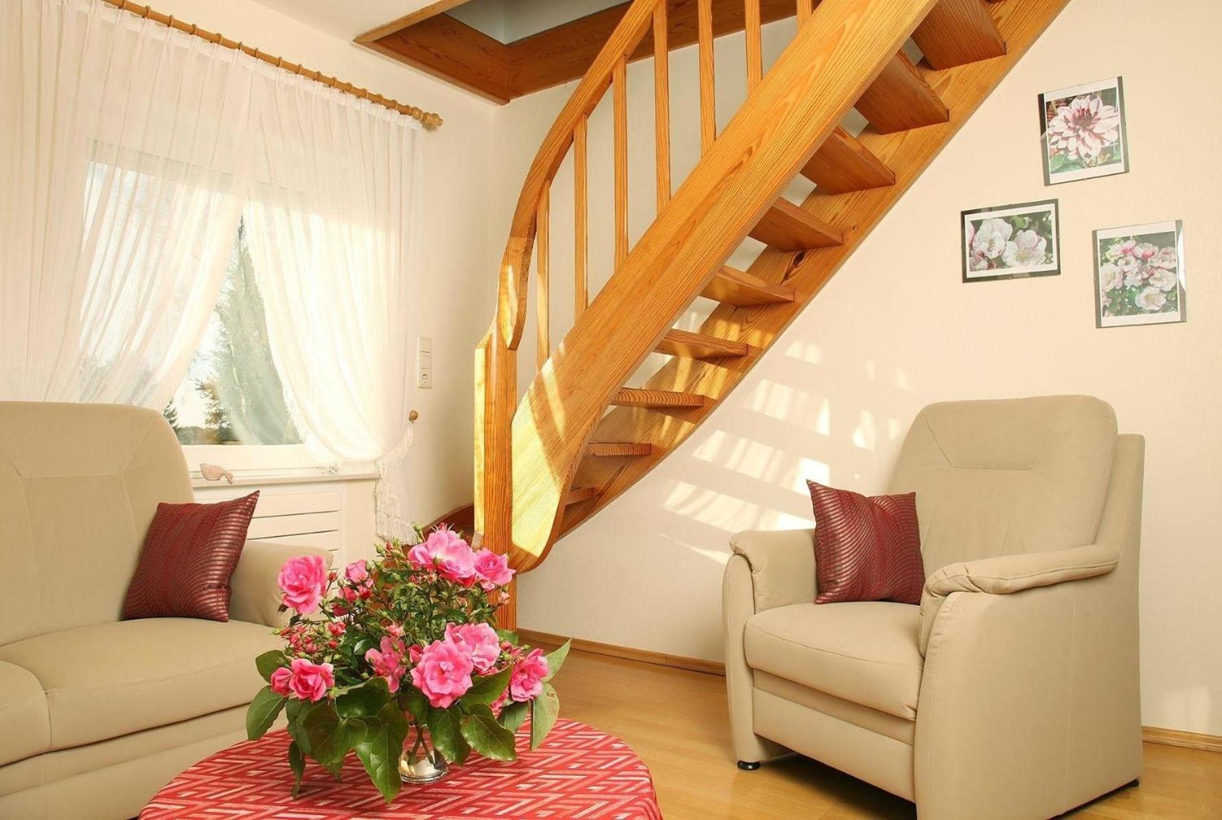 Komfortable Ferienwohnung Mit Großem Balkon