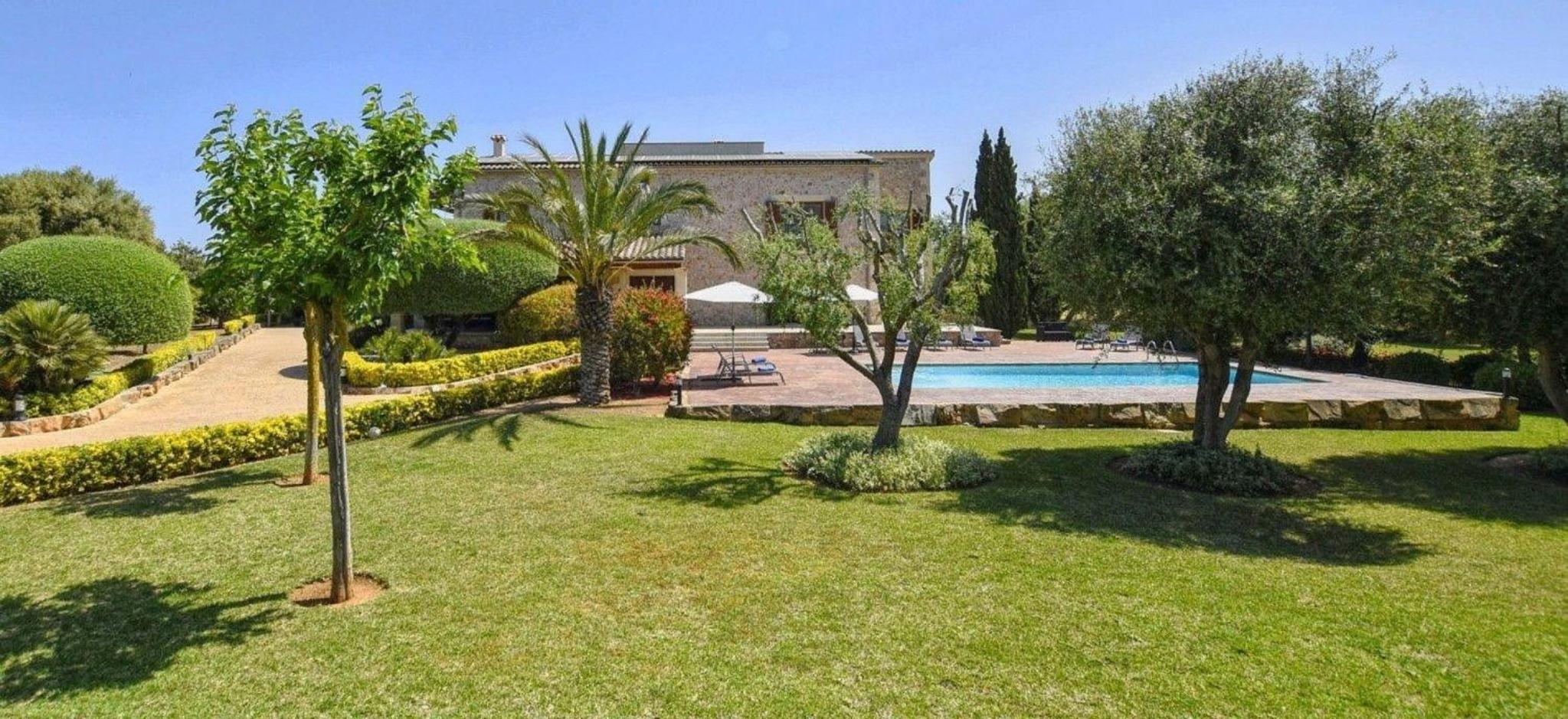 Atemberaubende Villa mit Pool und Panoramablick in unmittelbarer Nähe von Alcudia und dem Meer