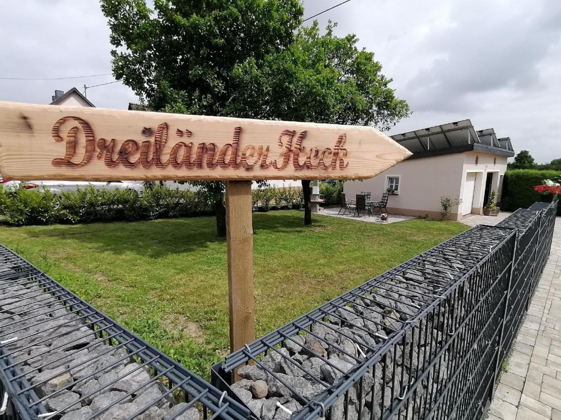 Ferienwohnung in Habscheid mit Terrasse, Grill und Garten