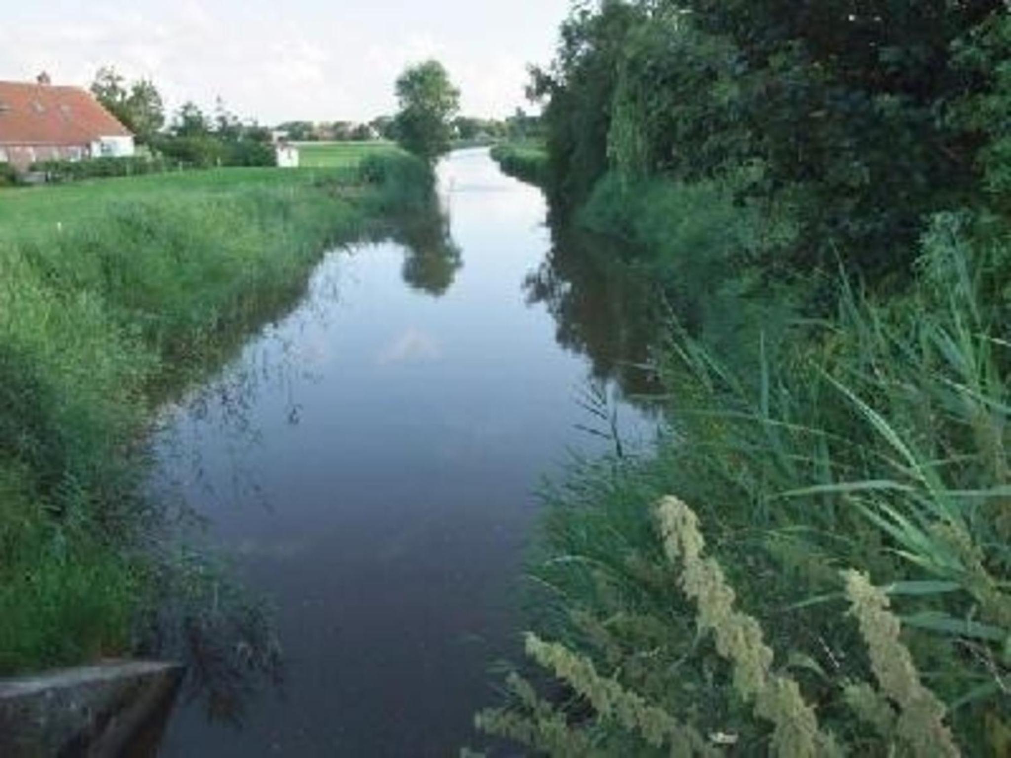 Ferienwohnung Direkt Am Wasser In Dornum Westerbur