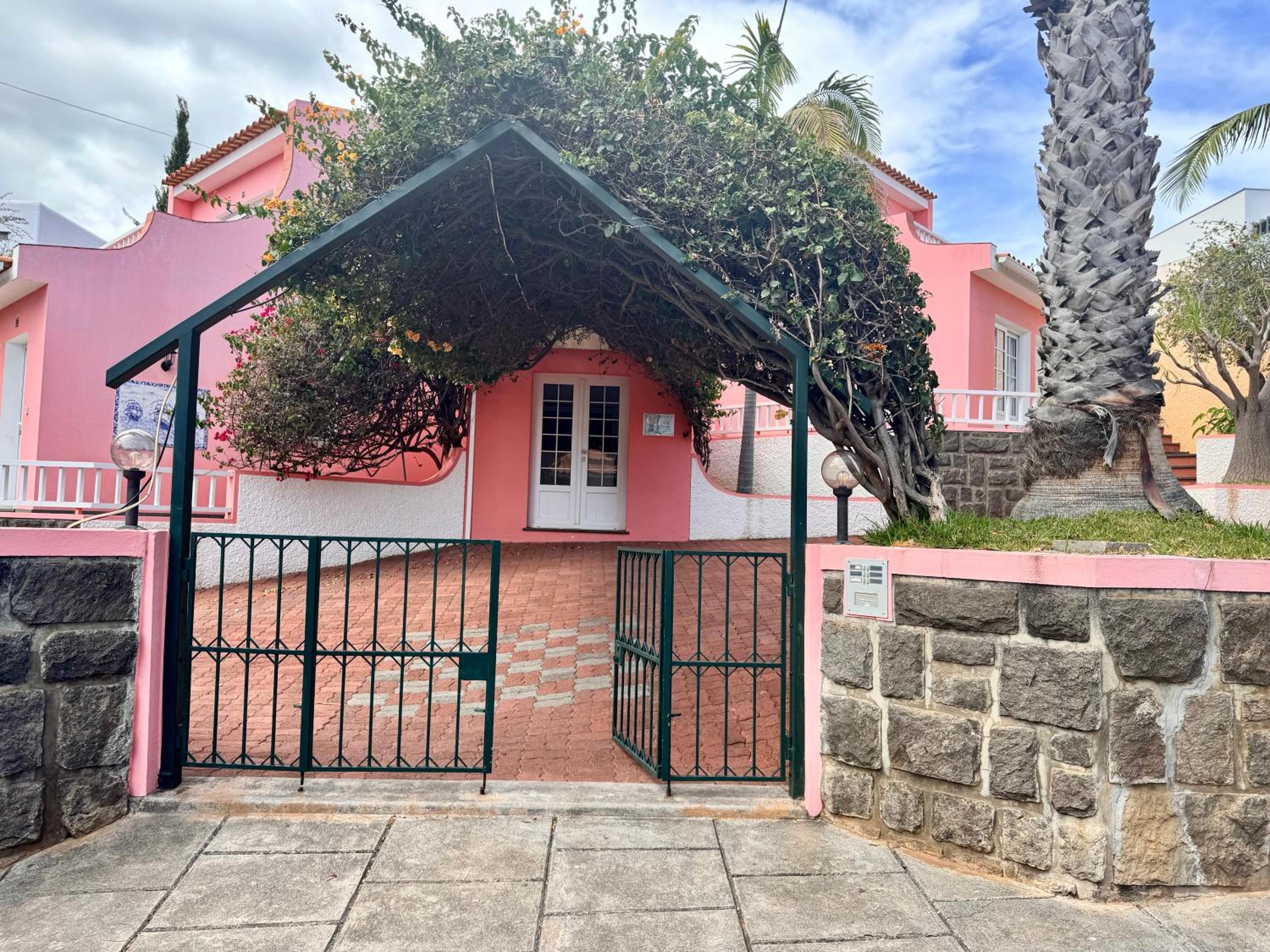 Falesia Gardens