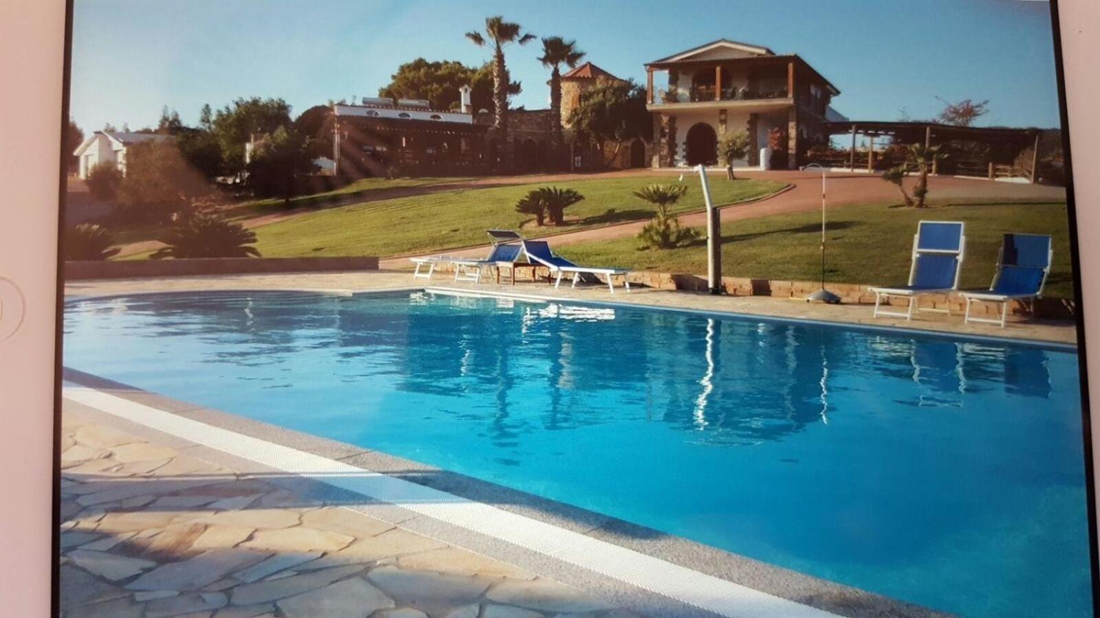 Ferienhaus für 8 Personen ca 200 qm in Sant'Anna Arresi, Sardinien Sulcis Iglesiente view 3