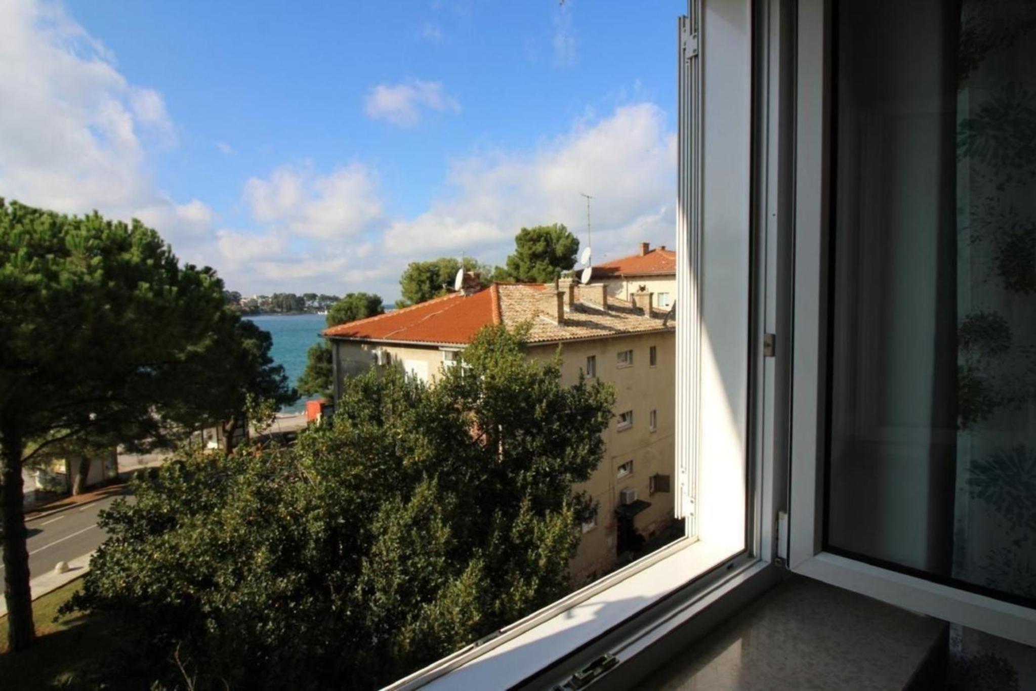 Klimatisiert Ferienwohnung Agata mit Meerblick view 2