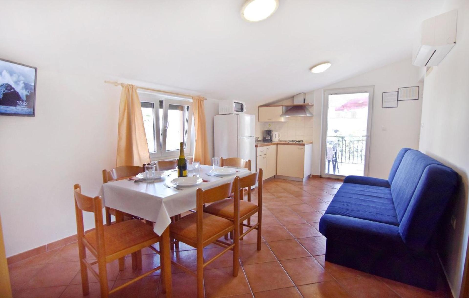 Apartment mit zwei Schlafzimmern in Strandnähe in Umag view 2