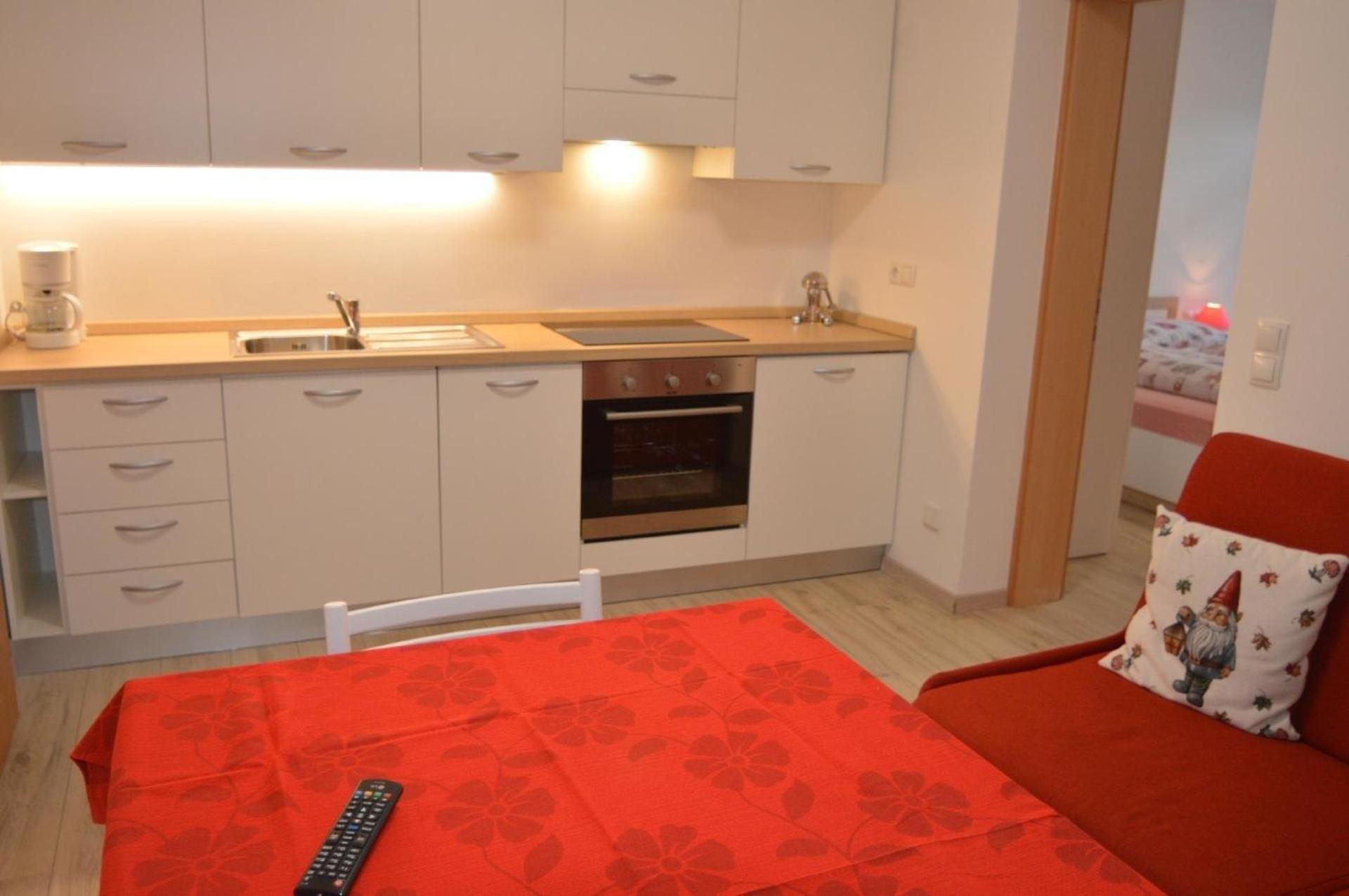 Moderne Ferienwohnung Mit Balkon Und Pool view 3