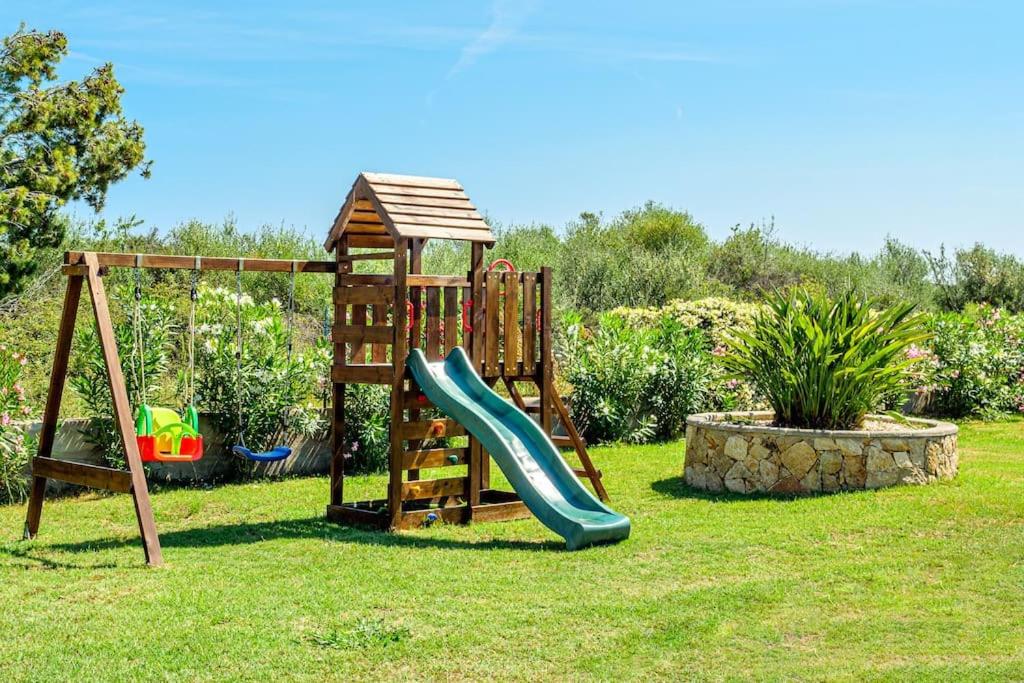 Villa Levante - 300m from the beach
