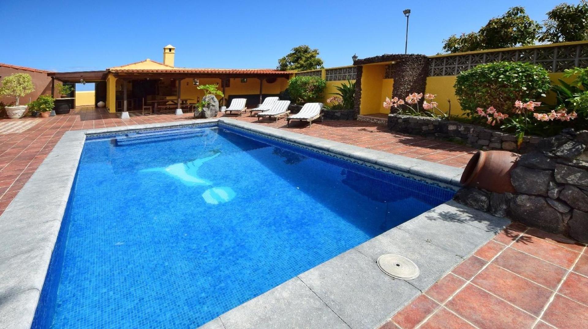Haus Alina mit beheizbarem privatpool und barbecue