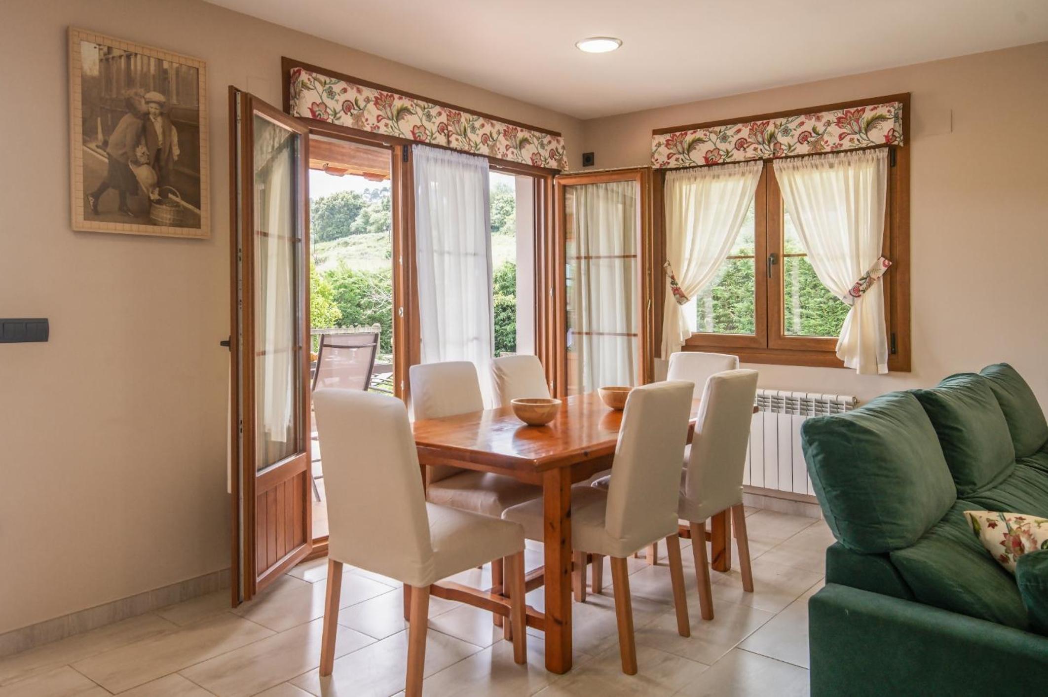 Villa Senda Llanes – Jardín, Terraza y Playa Cerca