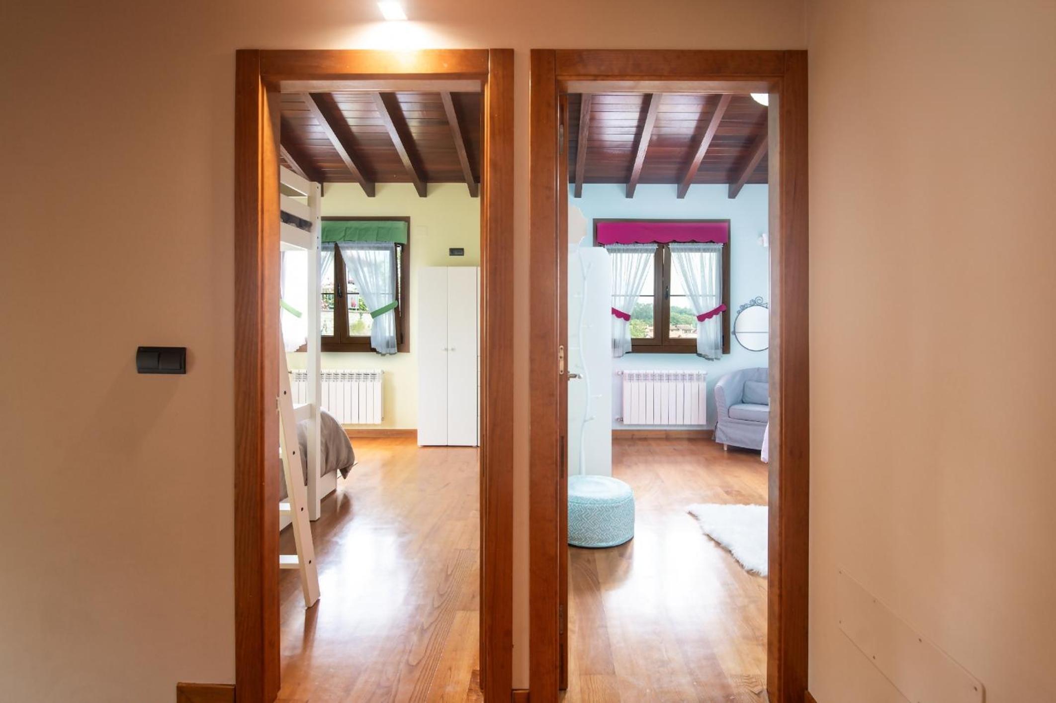 Villa Senda Llanes – Jardín, Terraza y Playa Cerca