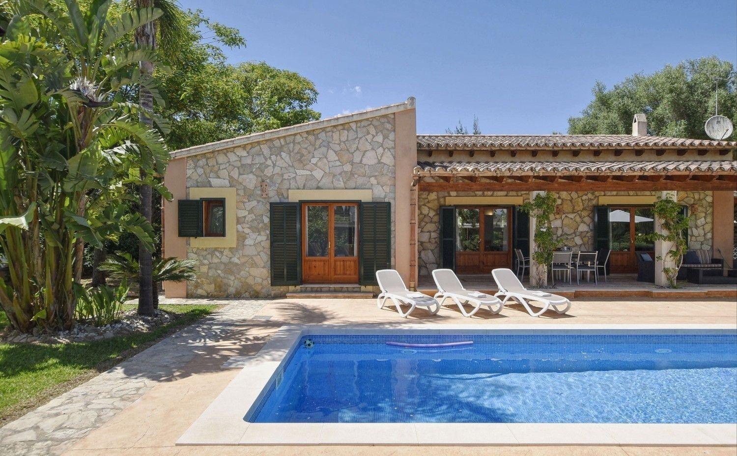 Moderne Villa mit privatem Pool in Crestatx