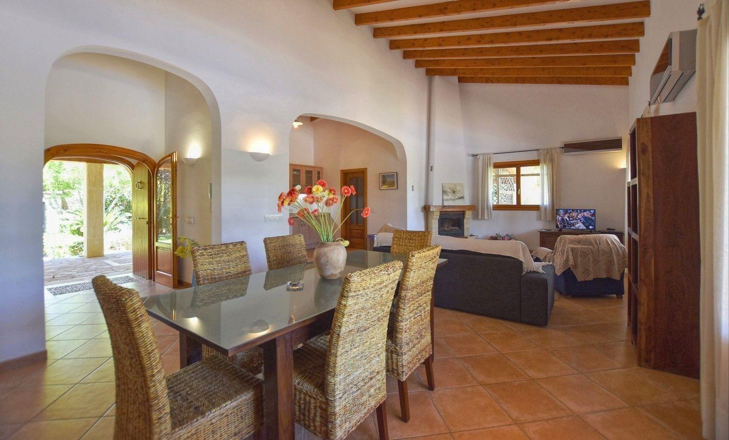 Moderne Villa mit privatem Pool in Crestatx