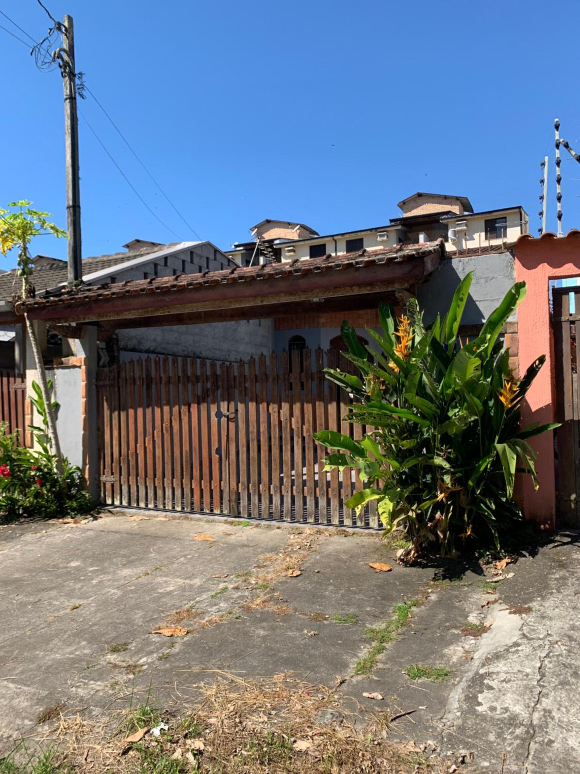Casa confortável p 13 praia Itaguá Ubatuba