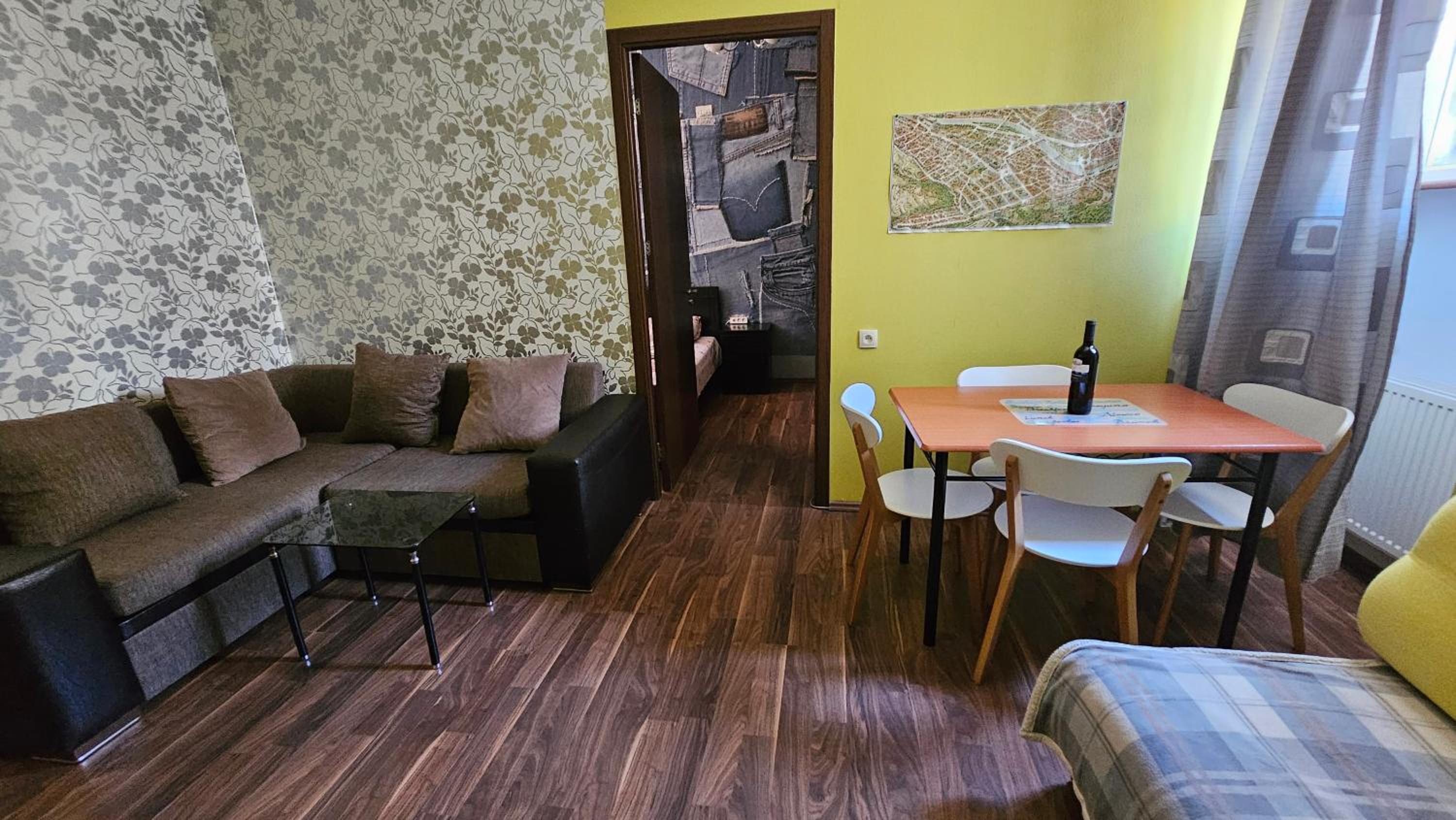 Danieli Apartment 35 view 4