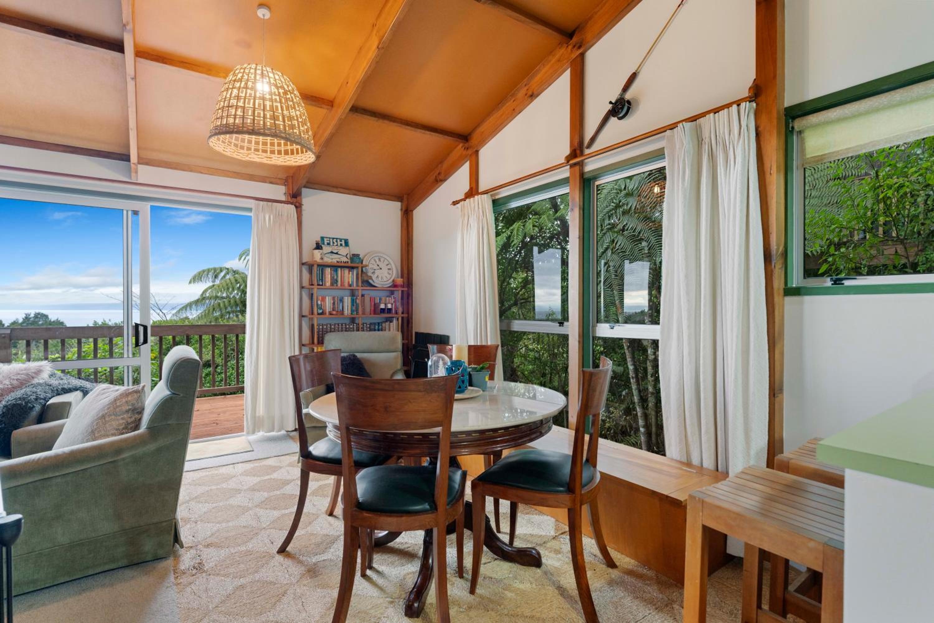 Hauraki Haven - Lake Taupo Holiday Home view 5
