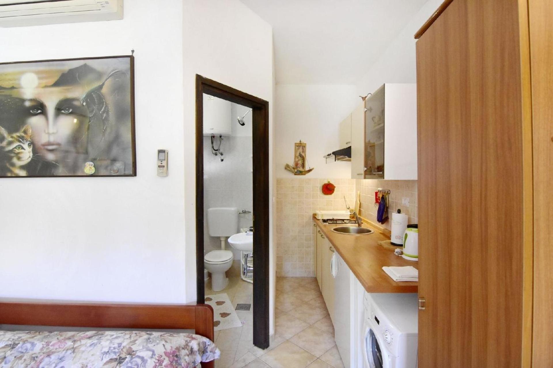 Studio-Apartment in der Nähe des Strandes Zambratija view 2