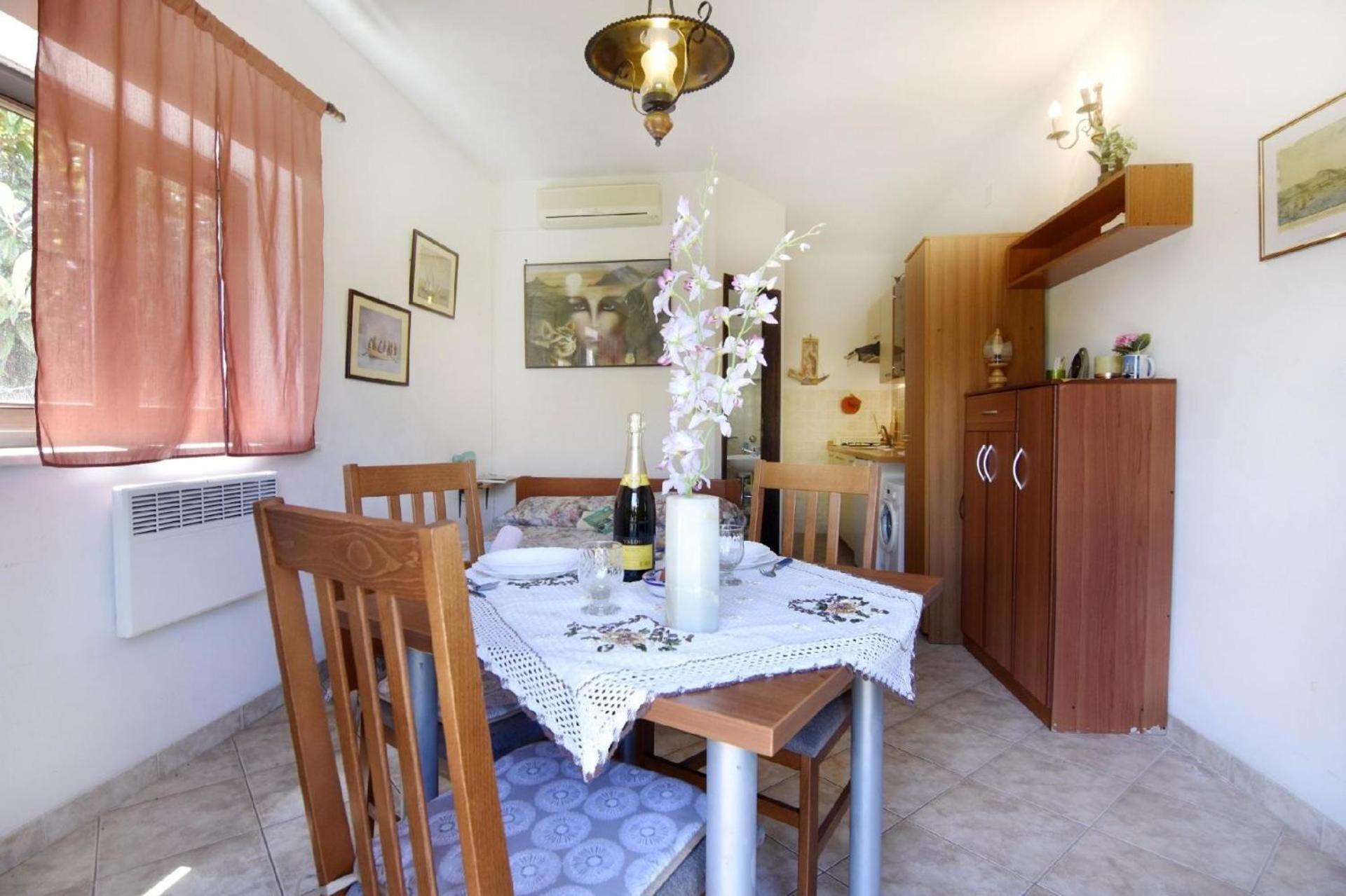 Studio-Apartment in der Nähe des Strandes Zambratija view 5