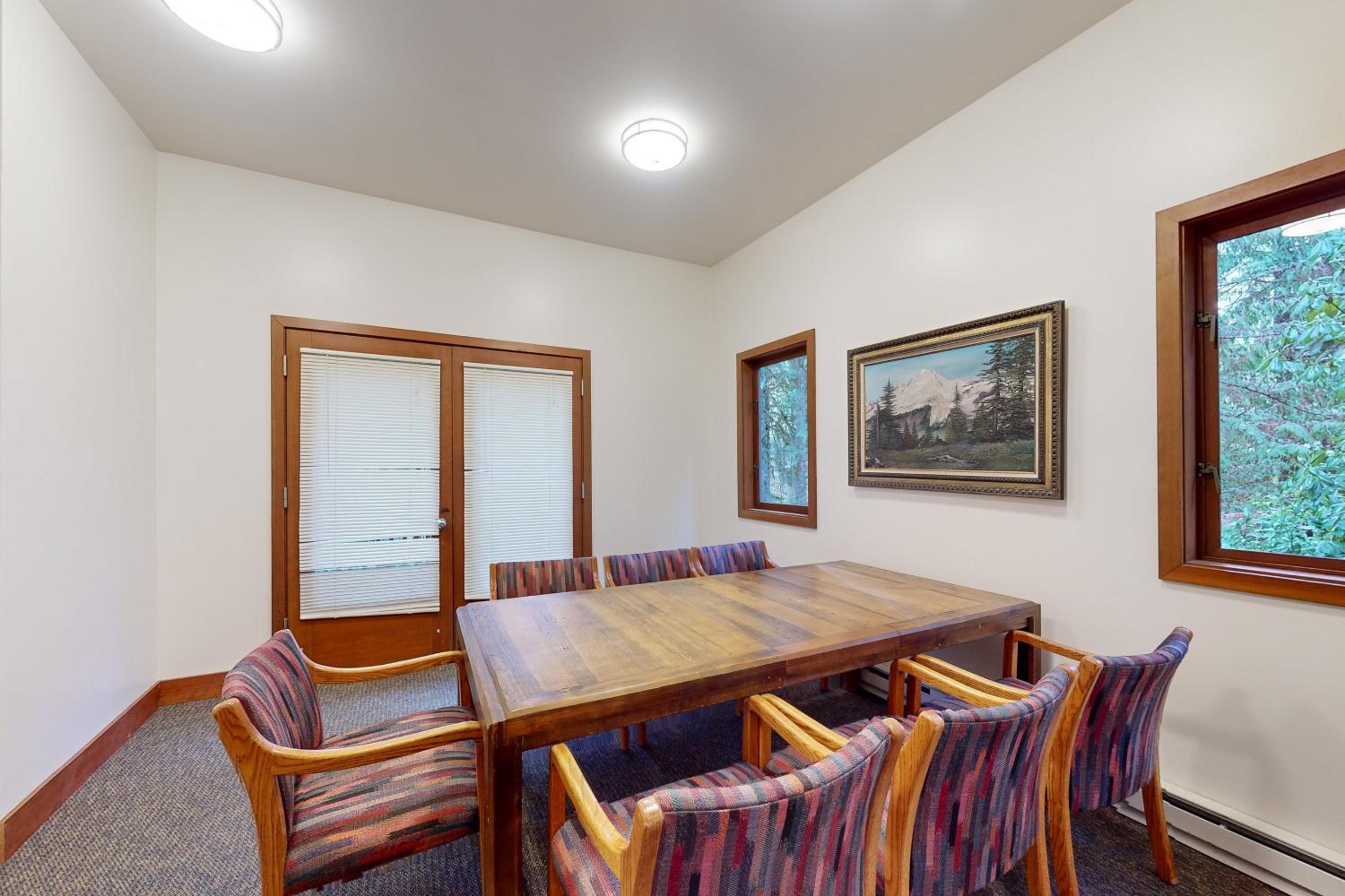 Indoor Pool and Game Room Access! Deming Mtn Escape