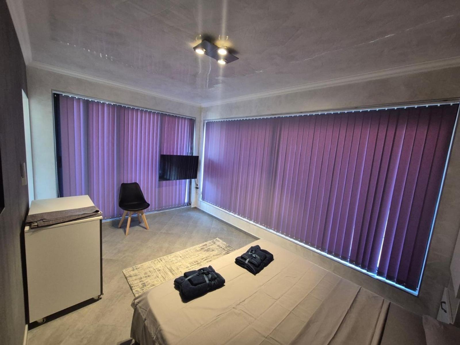 Ivon Apartments